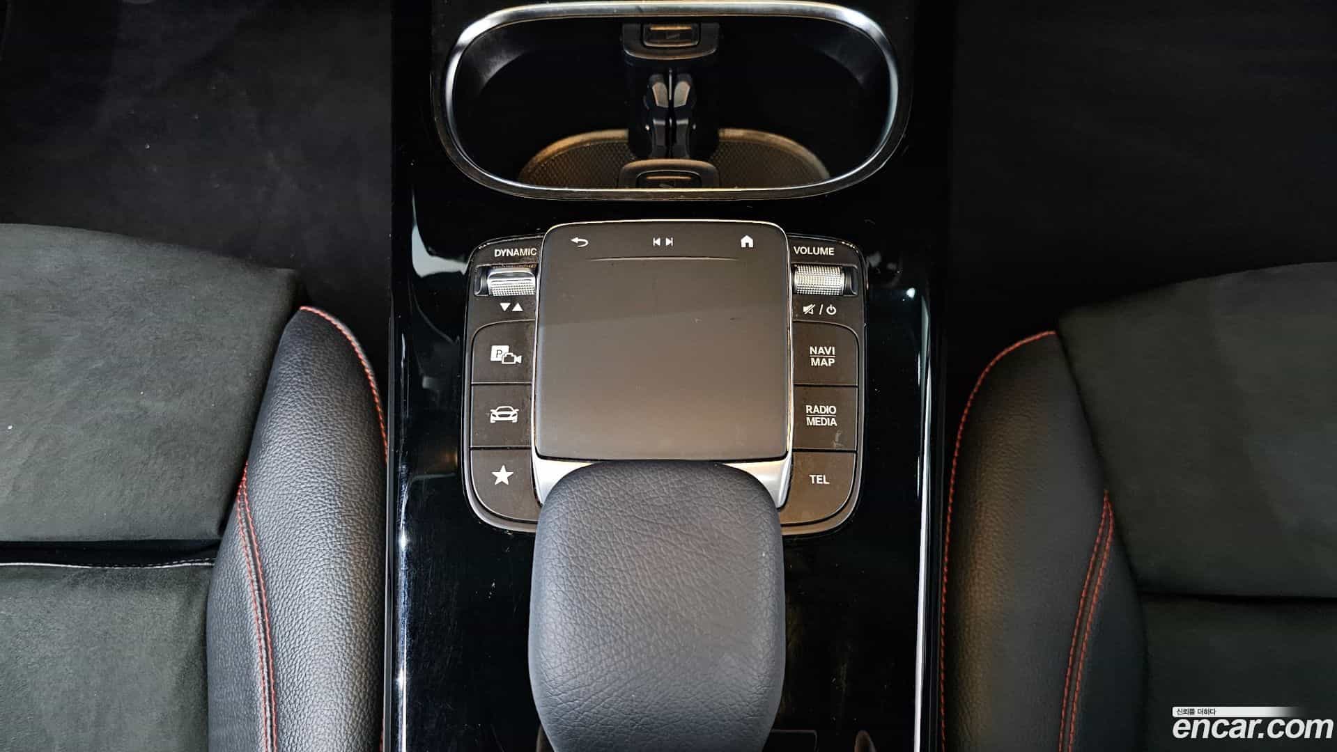 CLA-Class Mercedes-Benz 2020.7-OPTION-044