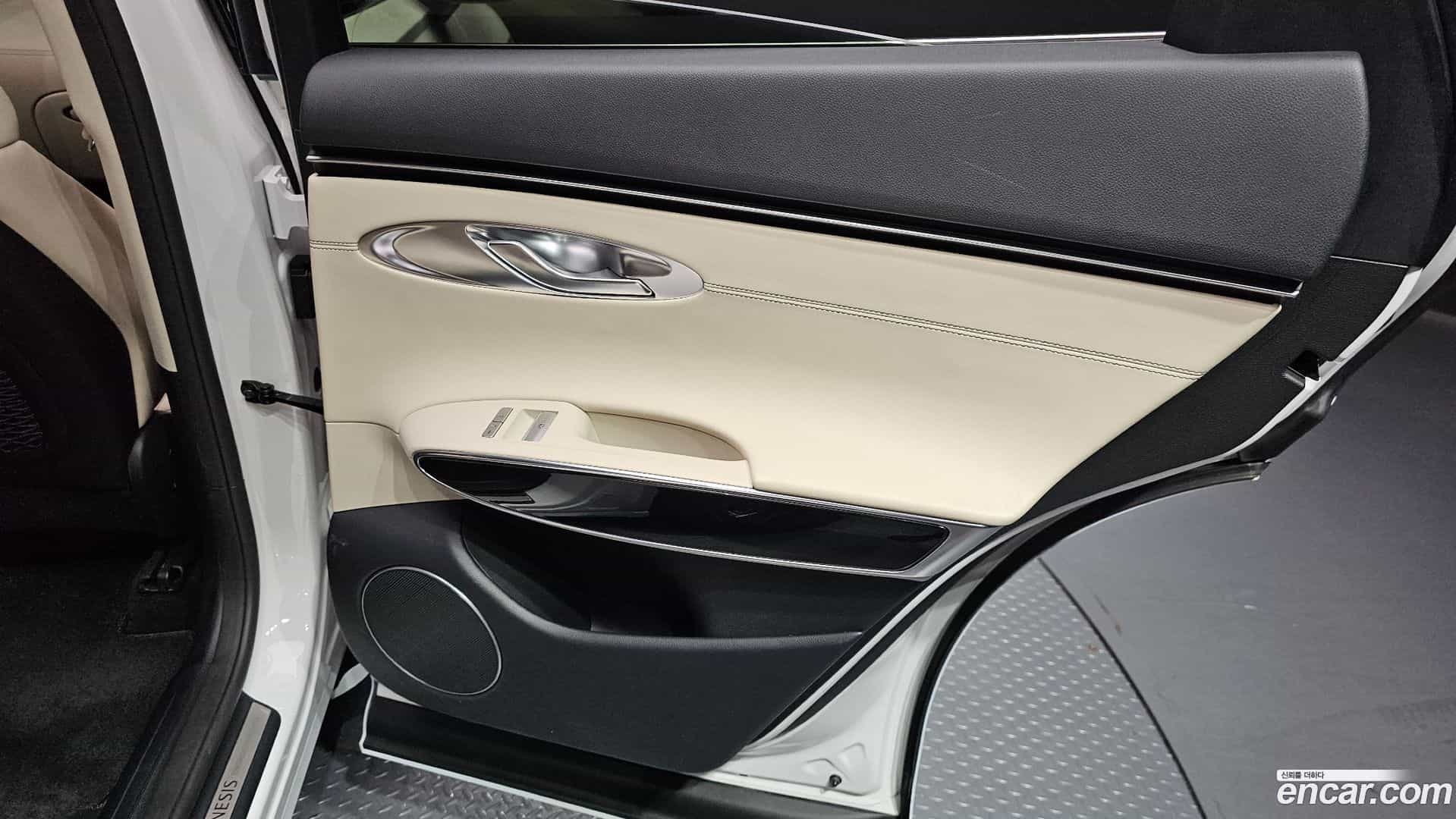 GV70 Genesis 2022.11-INNER-035