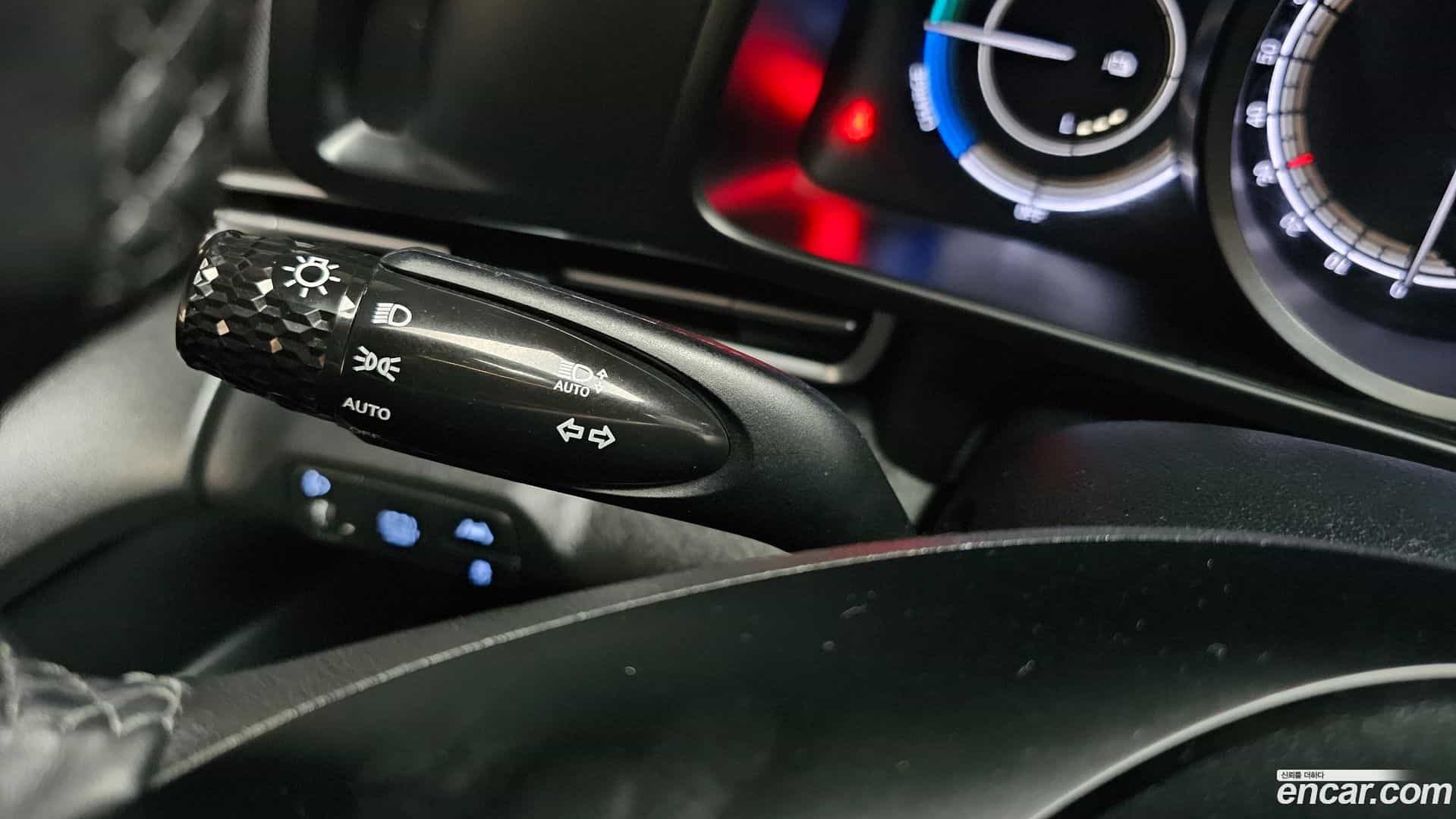 AVANTE Hyundai 2023.0-OPTION-040