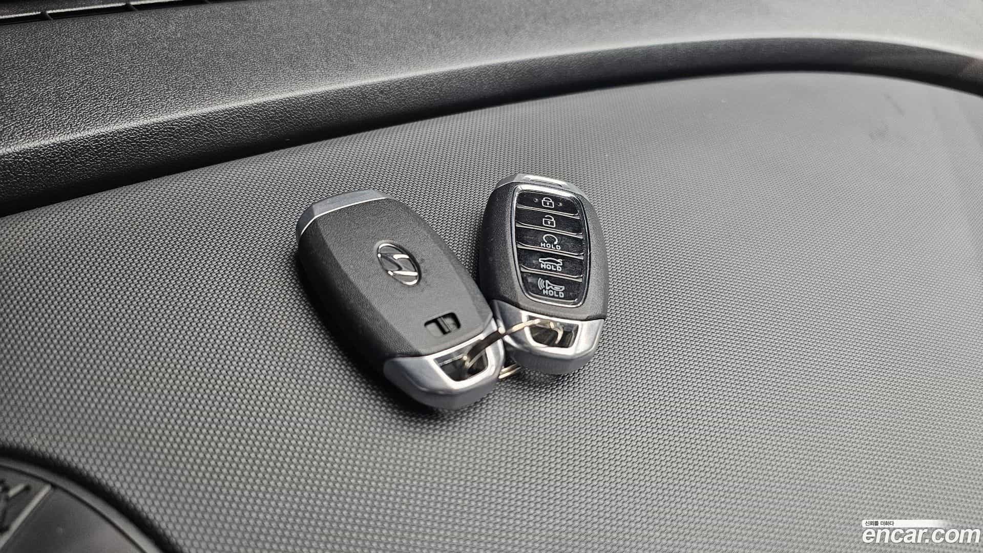 AVANTE Hyundai 2023.0-OPTION-044