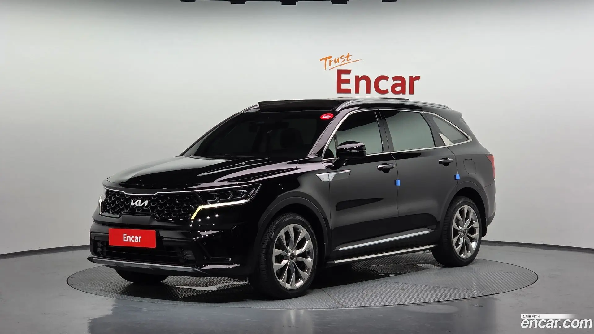Main__Slider__Photo:Sorento Kia 2022.5-0