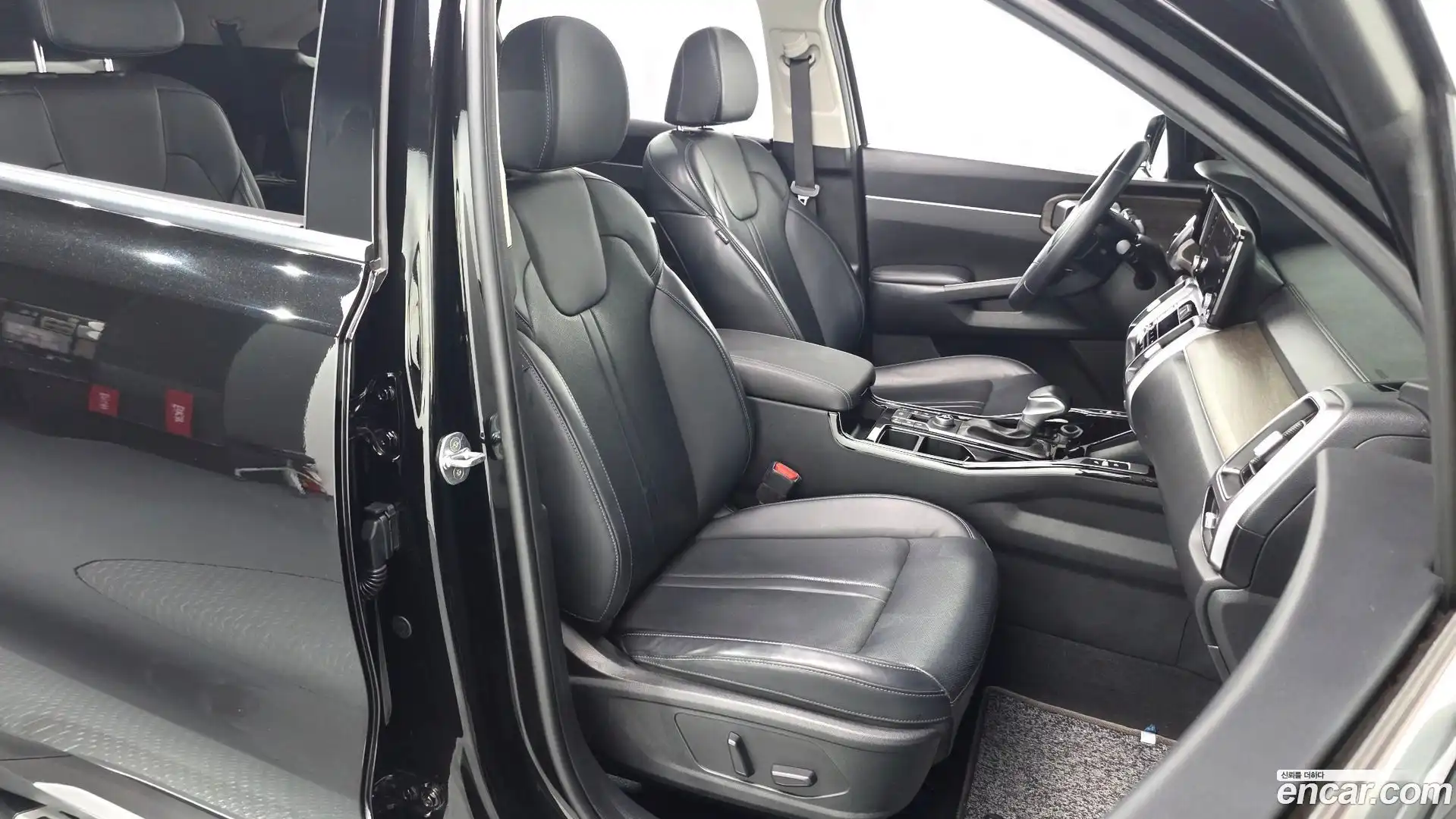 Sorento Kia 2022.5-INNER-036