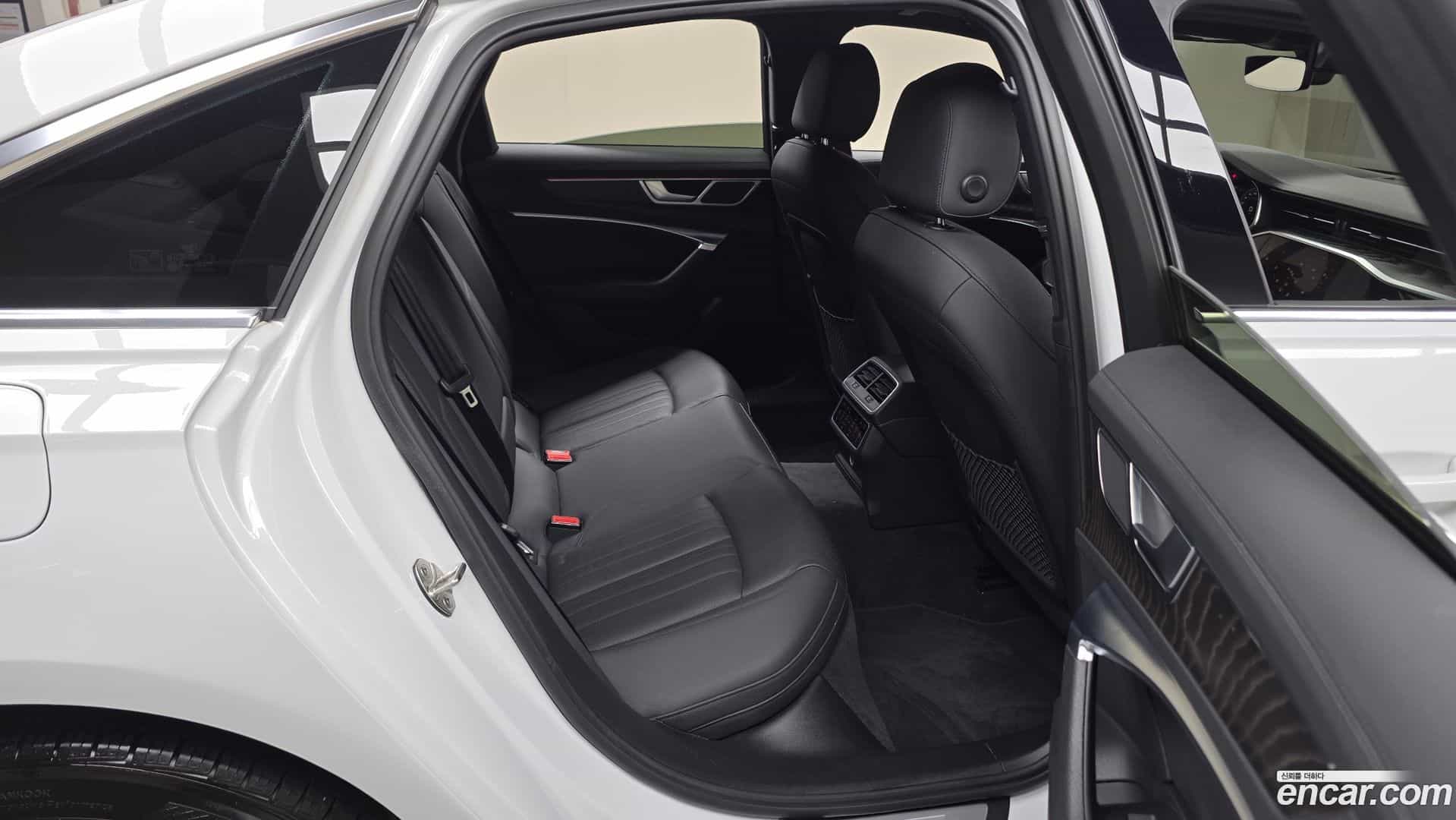 A6 Audi 2021.6-OPTION-015