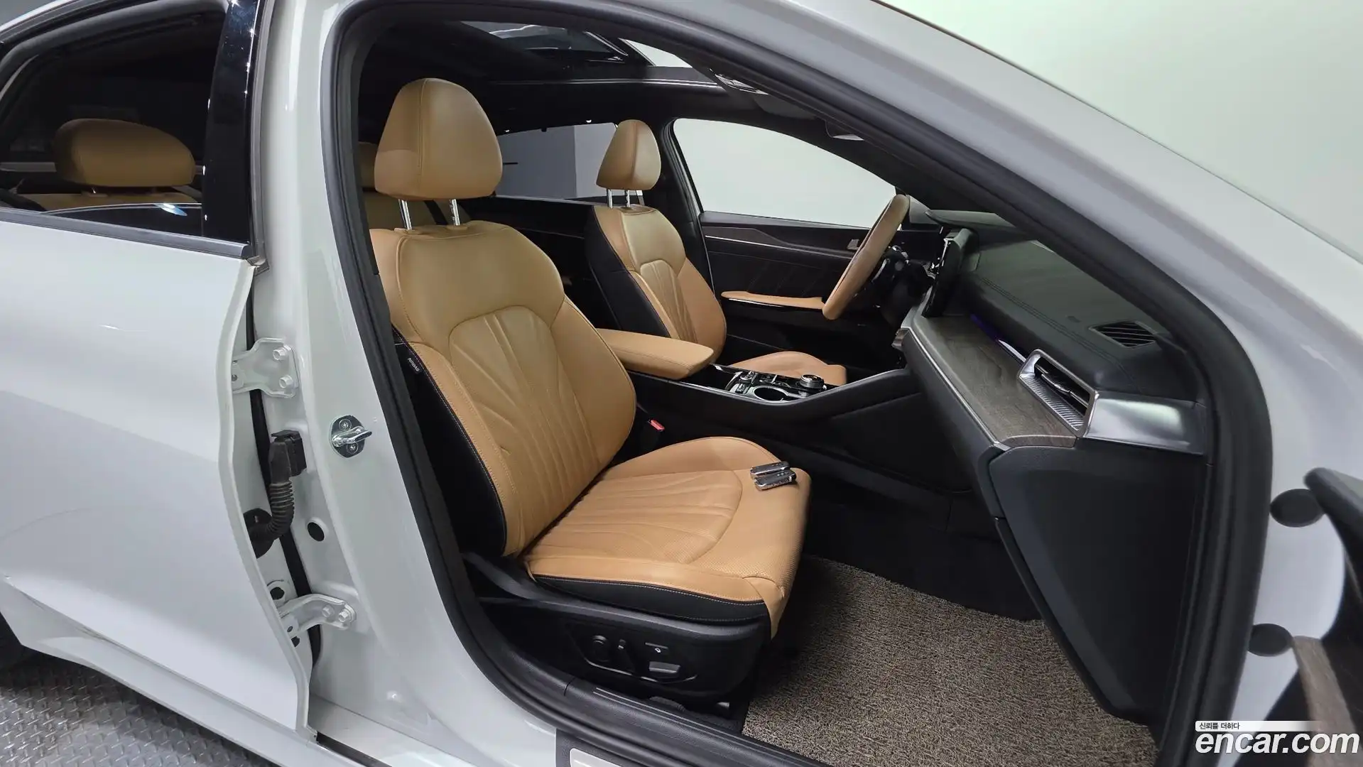 K5 Kia 2022.2-OPTION-047