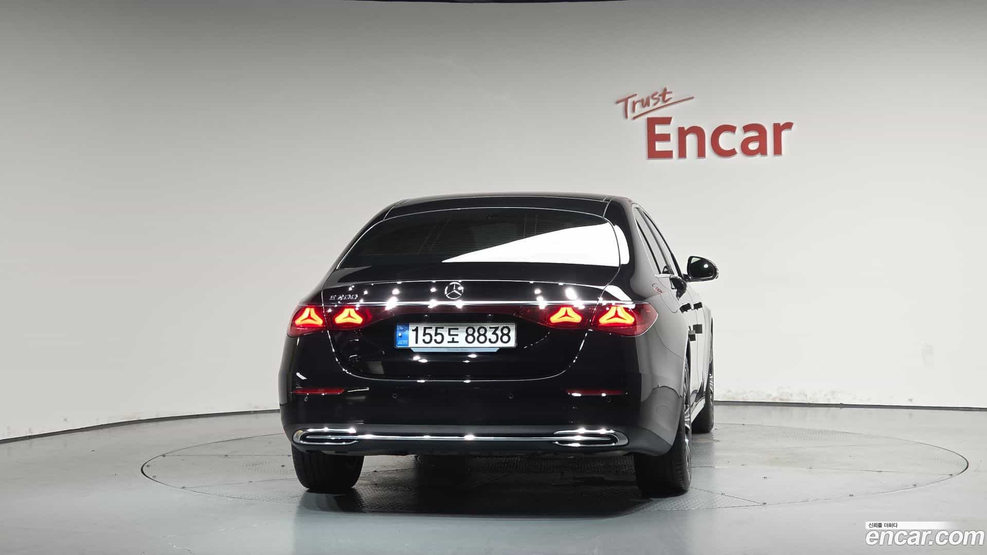 E-Class Mercedes-Benz 2024.10-OUTER-004