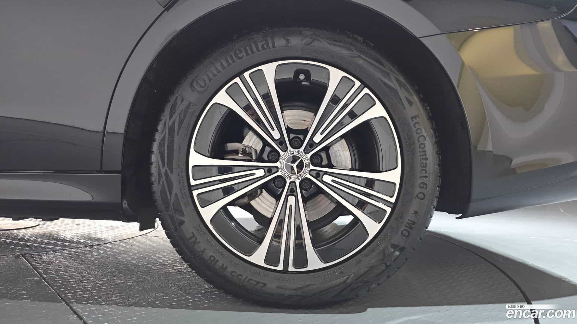 E-Class Mercedes-Benz 2024.10-OUTER-031