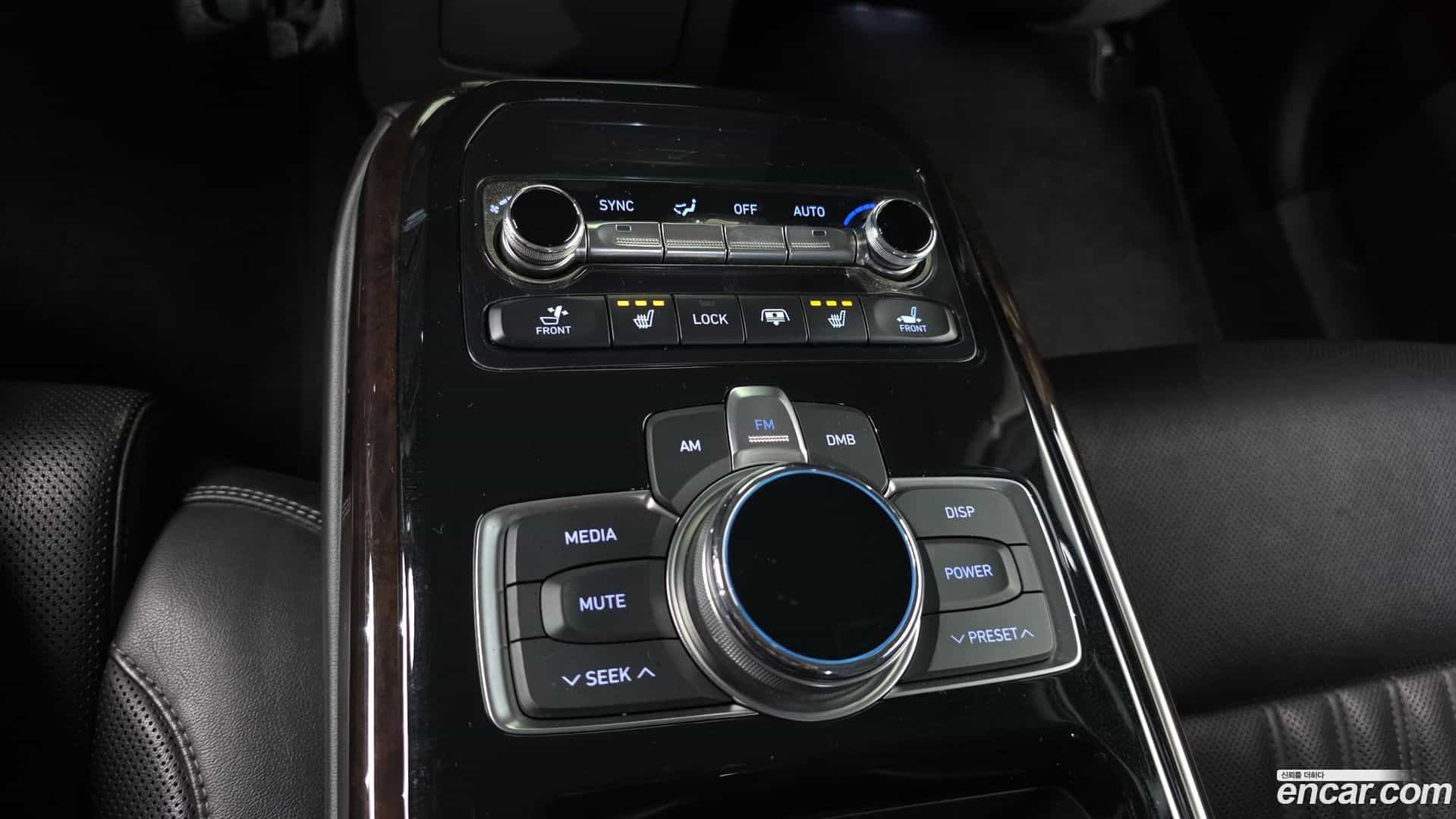 EQ900 Genesis 2017.6-OPTION-022
