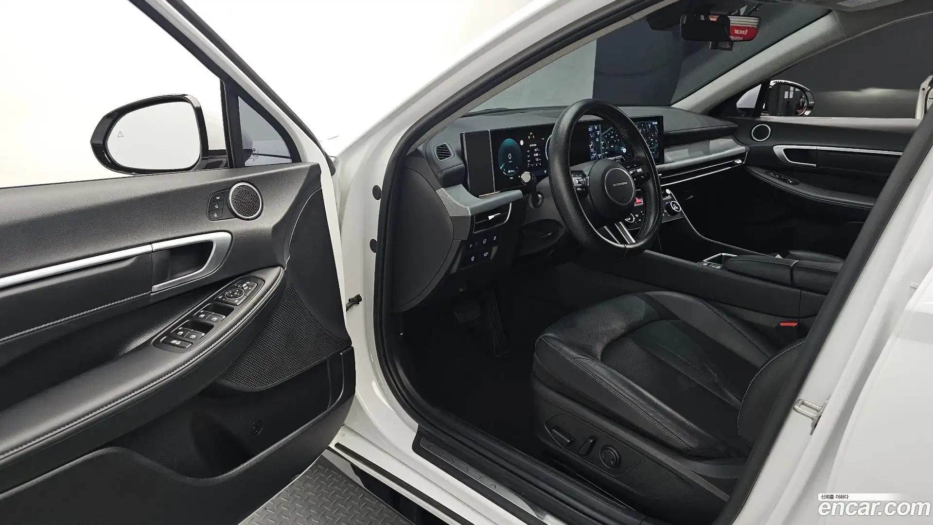 Sonata Hyundai 2023.8-OPTION-015