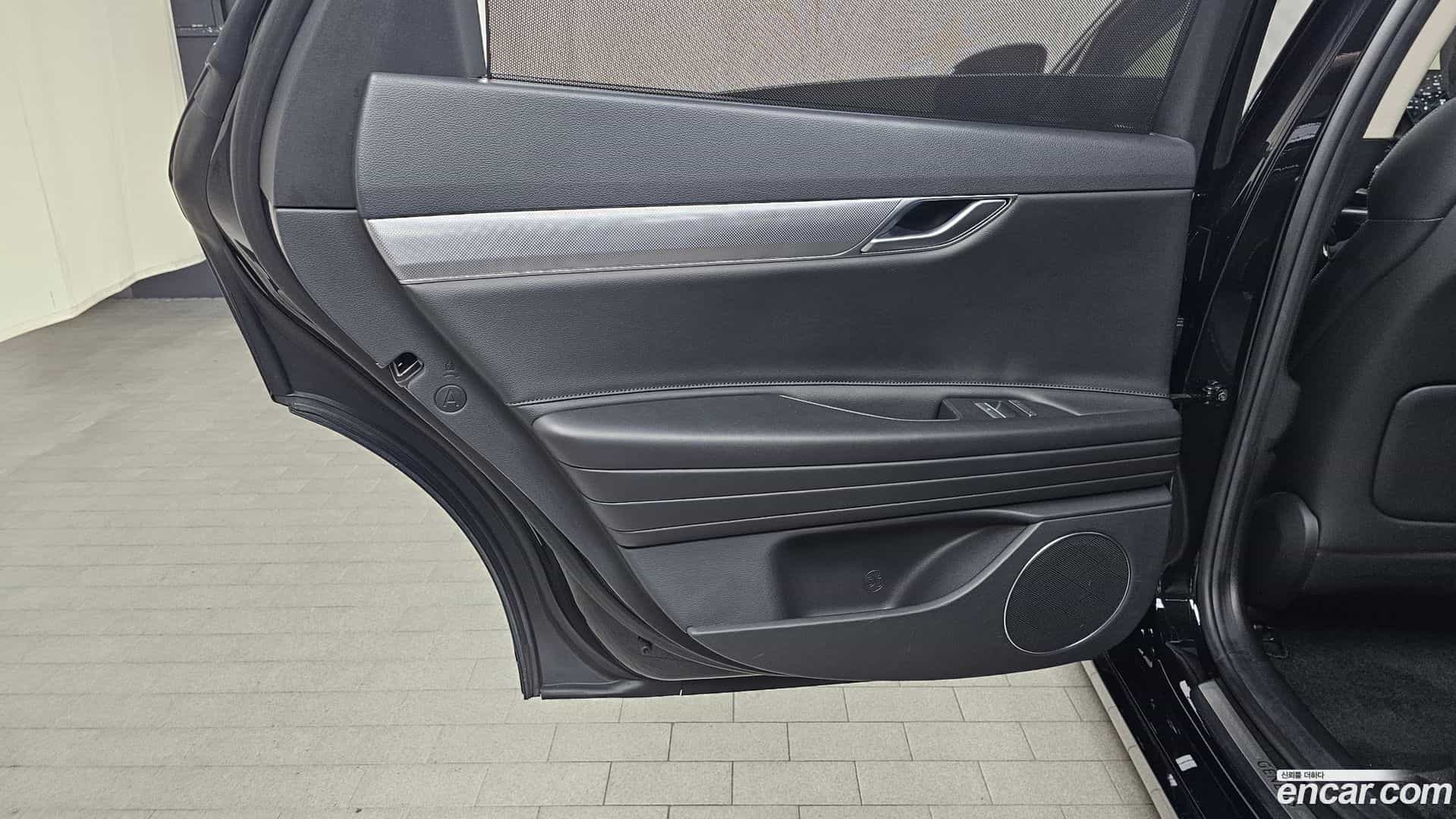 G80 Genesis 2020.11-INNER-035
