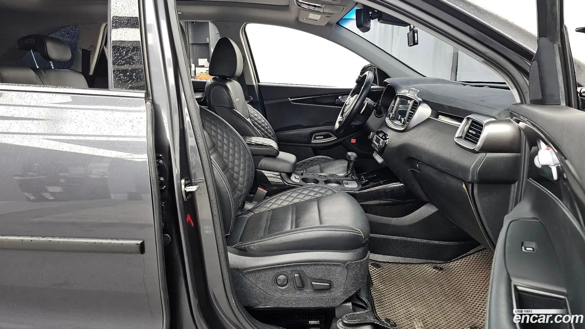 Sorento Kia 2018.7-OPTION-015