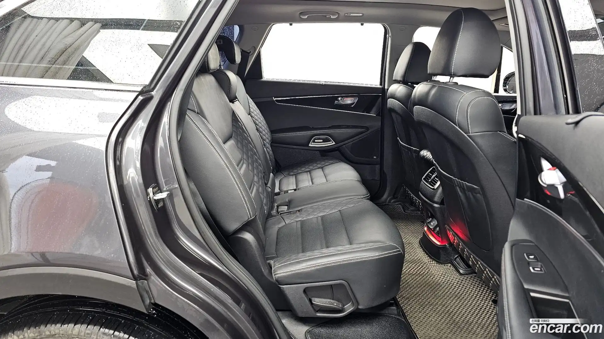 Sorento Kia 2018.7-OPTION-016