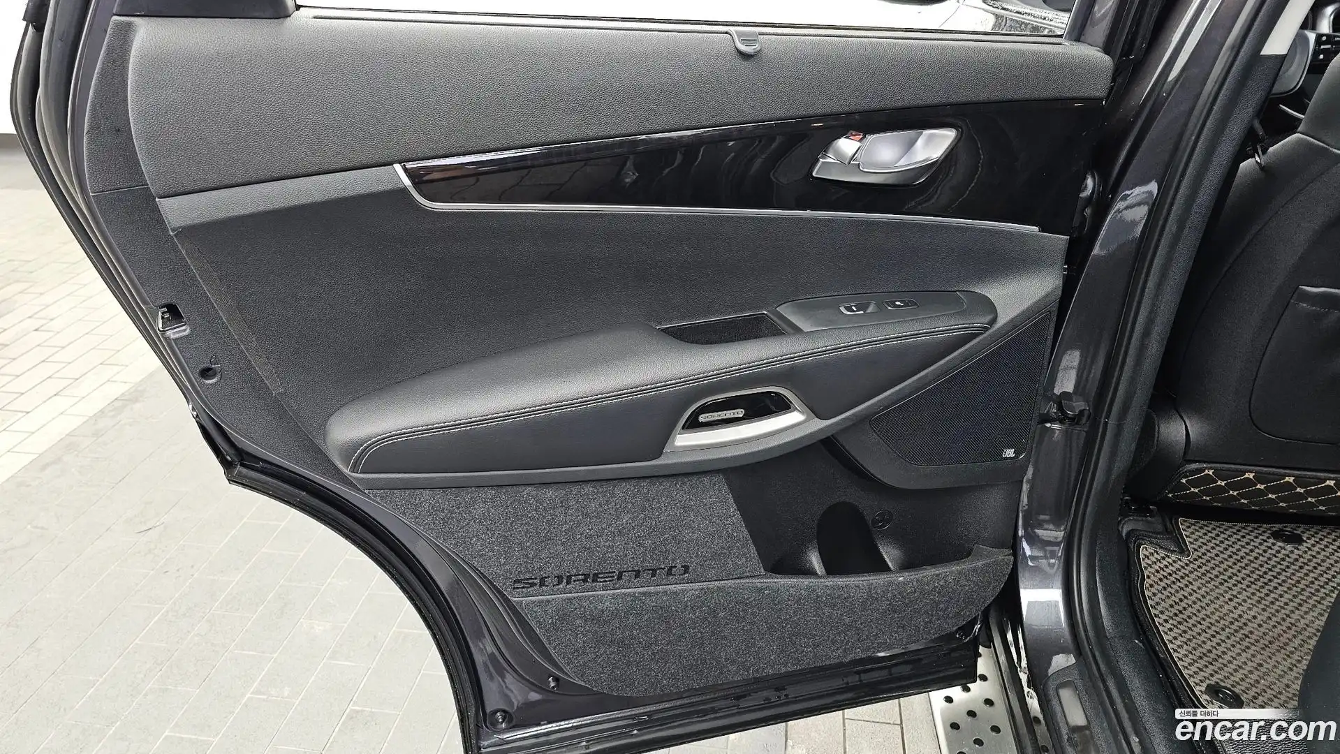 Sorento Kia 2018.7-INNER-035