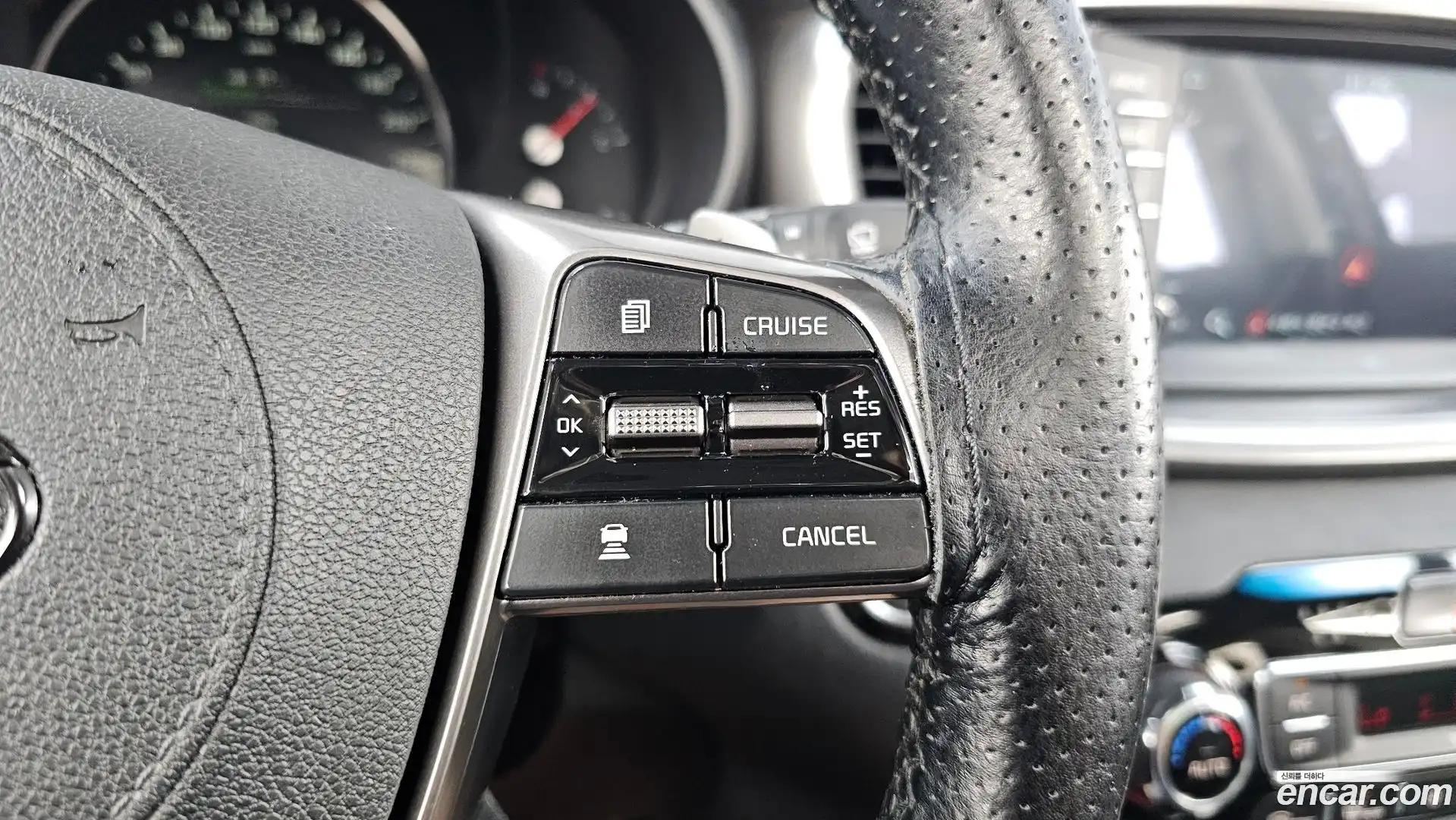 Sorento Kia 2018.7-OPTION-040