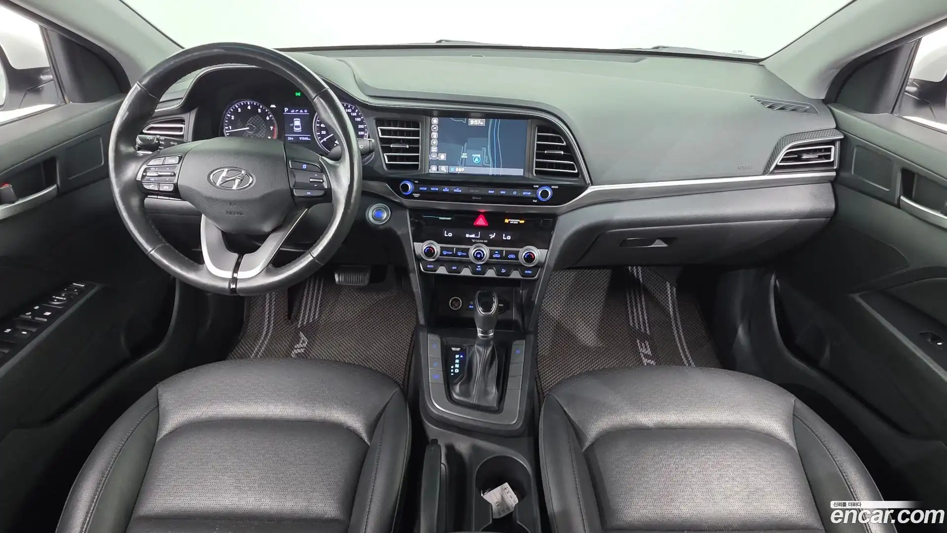 AVANTE Hyundai 2019.6-INNER-007