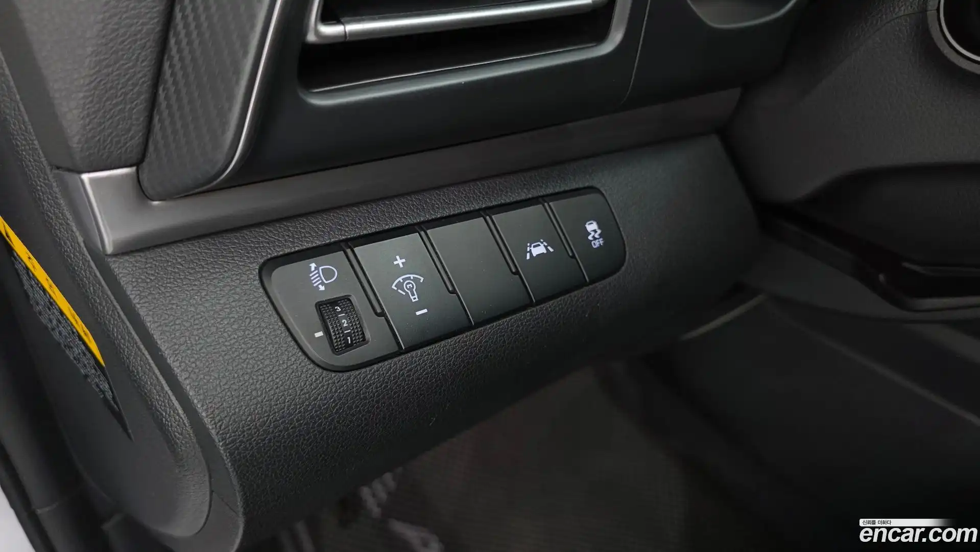 AVANTE Hyundai 2019.6-OPTION-040