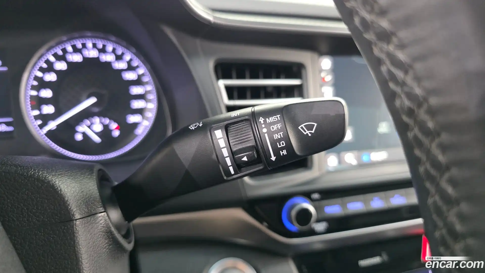 AVANTE Hyundai 2019.6-OPTION-041
