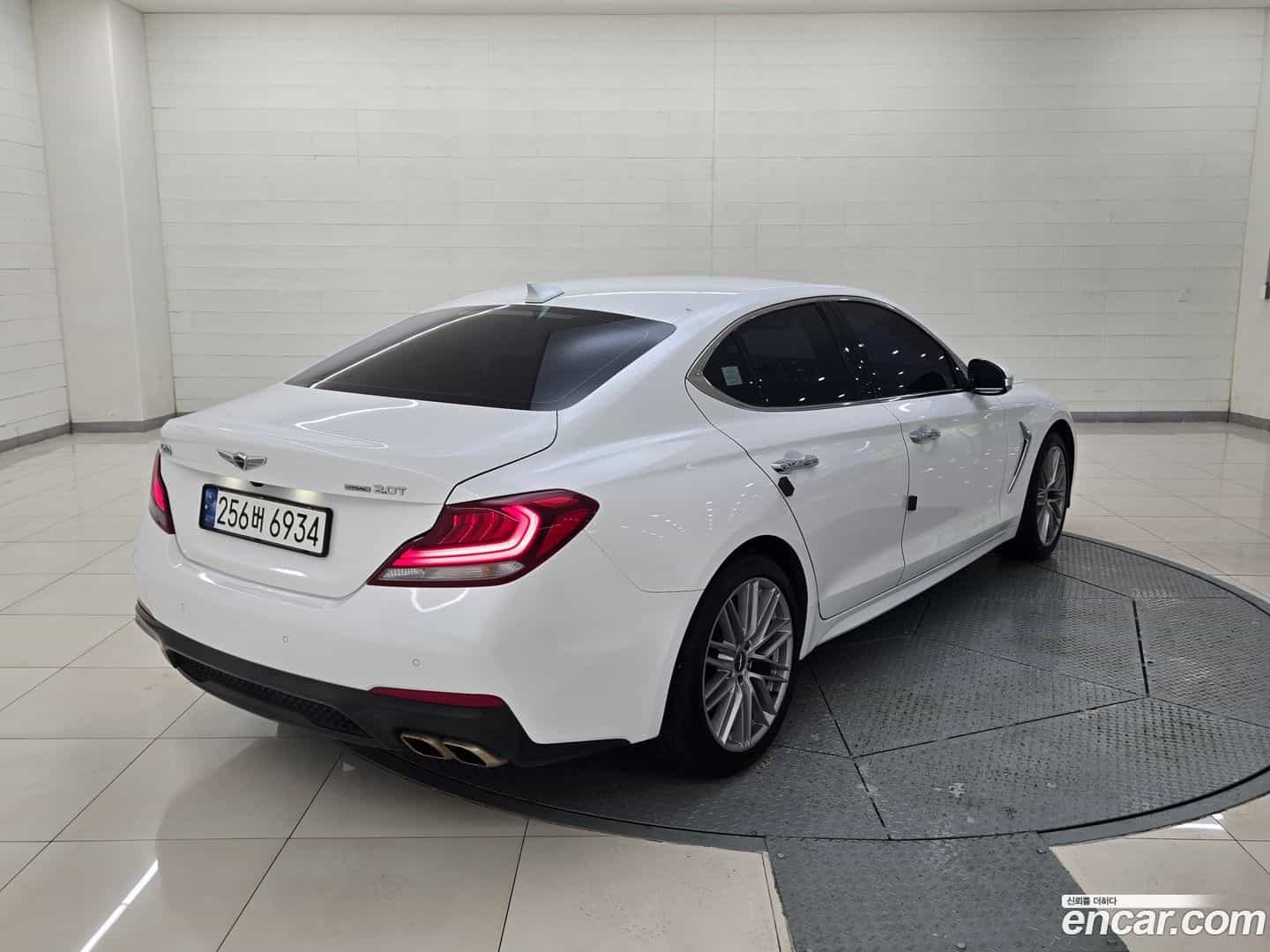 G70 Genesis 2020.2-OUTER-006
