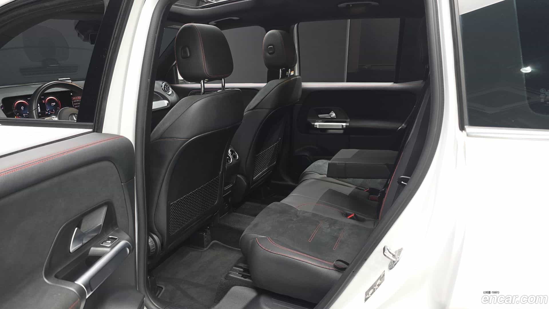 GLB-Class Mercedes-Benz 2022.6-OPTION-015