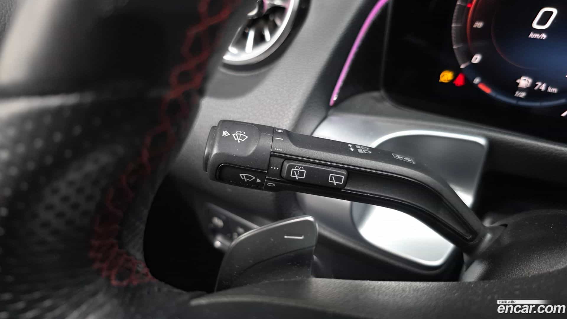 GLB-Class Mercedes-Benz 2022.6-OPTION-042