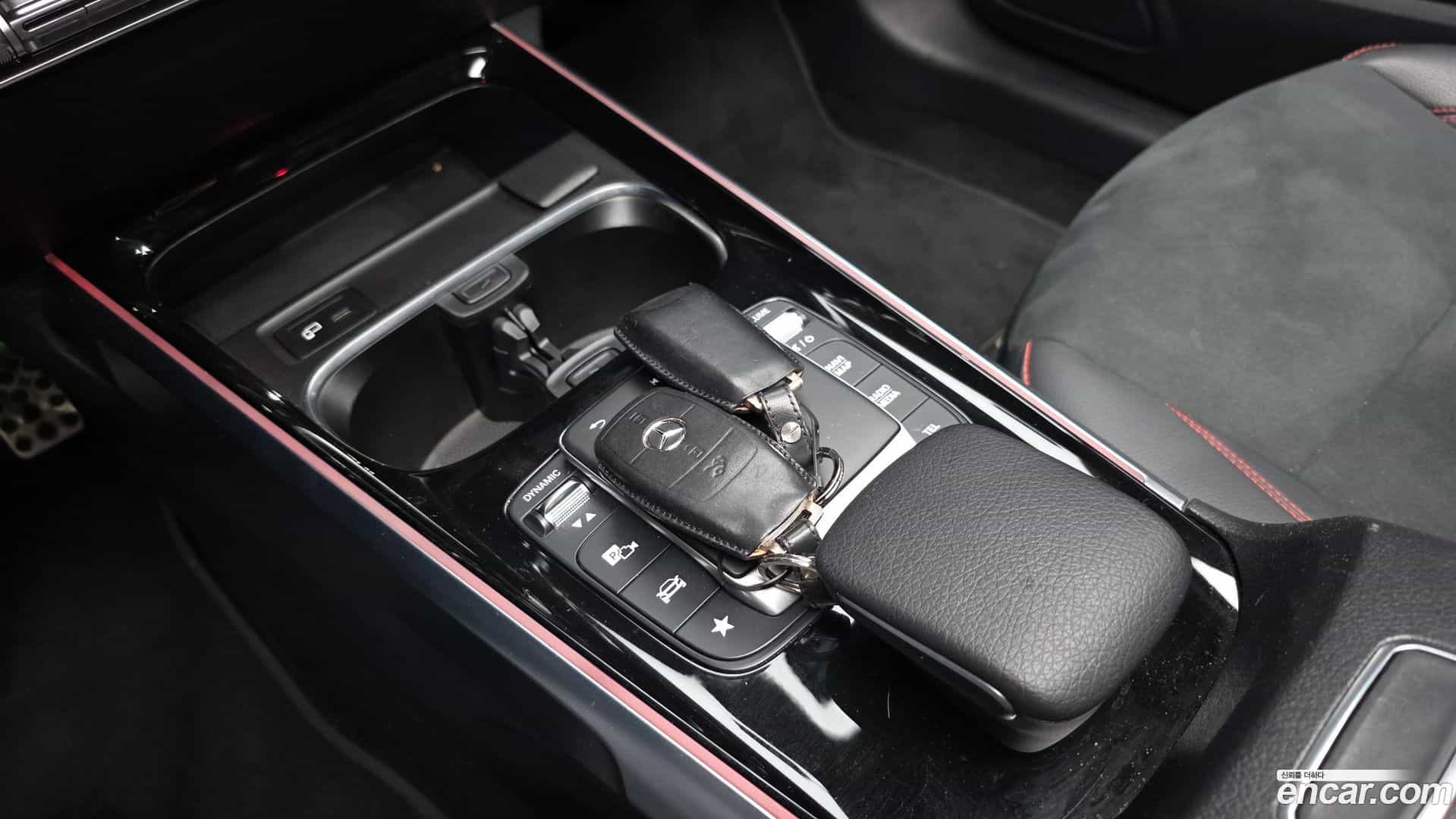 GLB-Class Mercedes-Benz 2022.6-OPTION-043