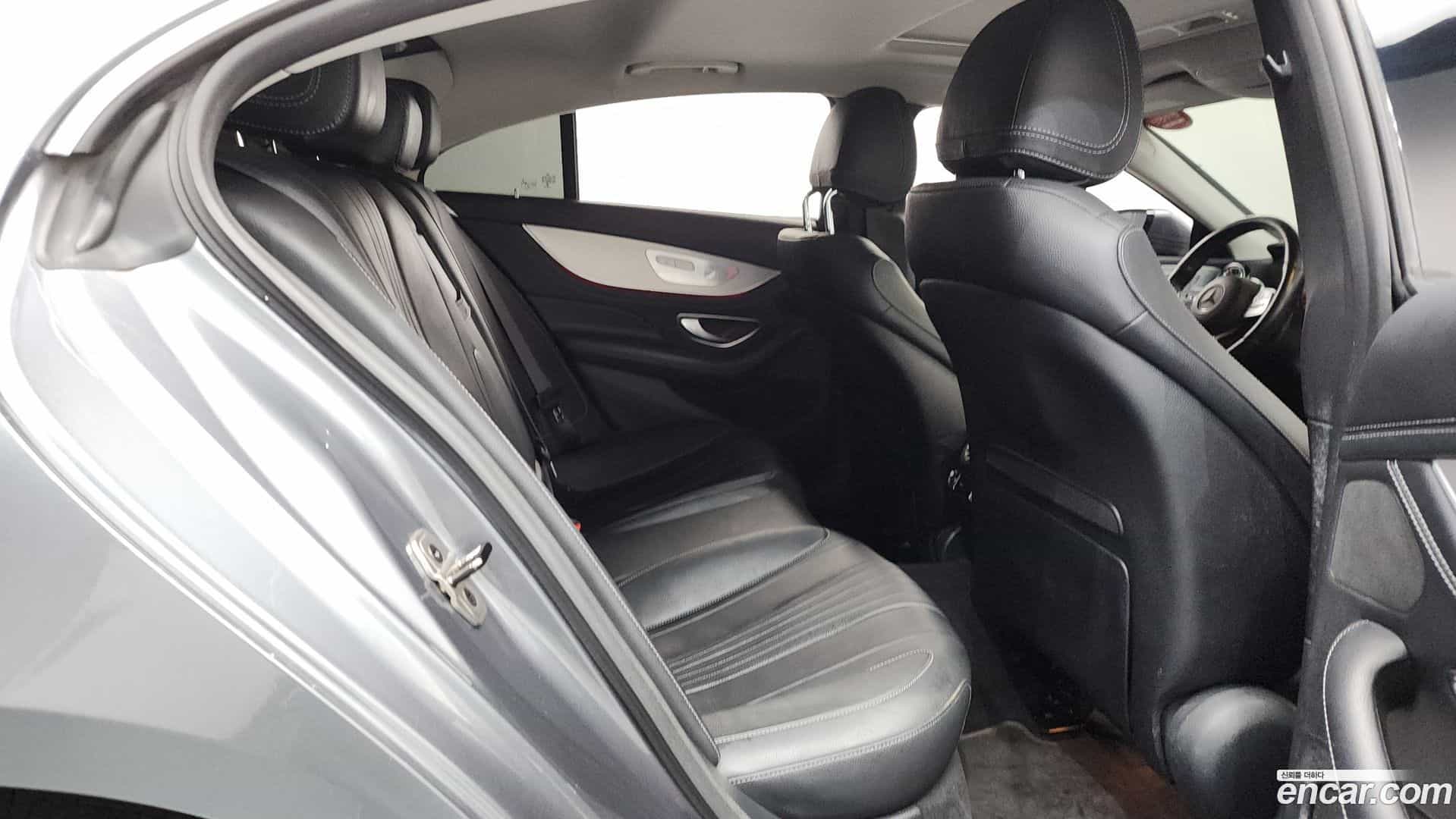 CLS-Class Mercedes-Benz 2019.0-OPTION-015