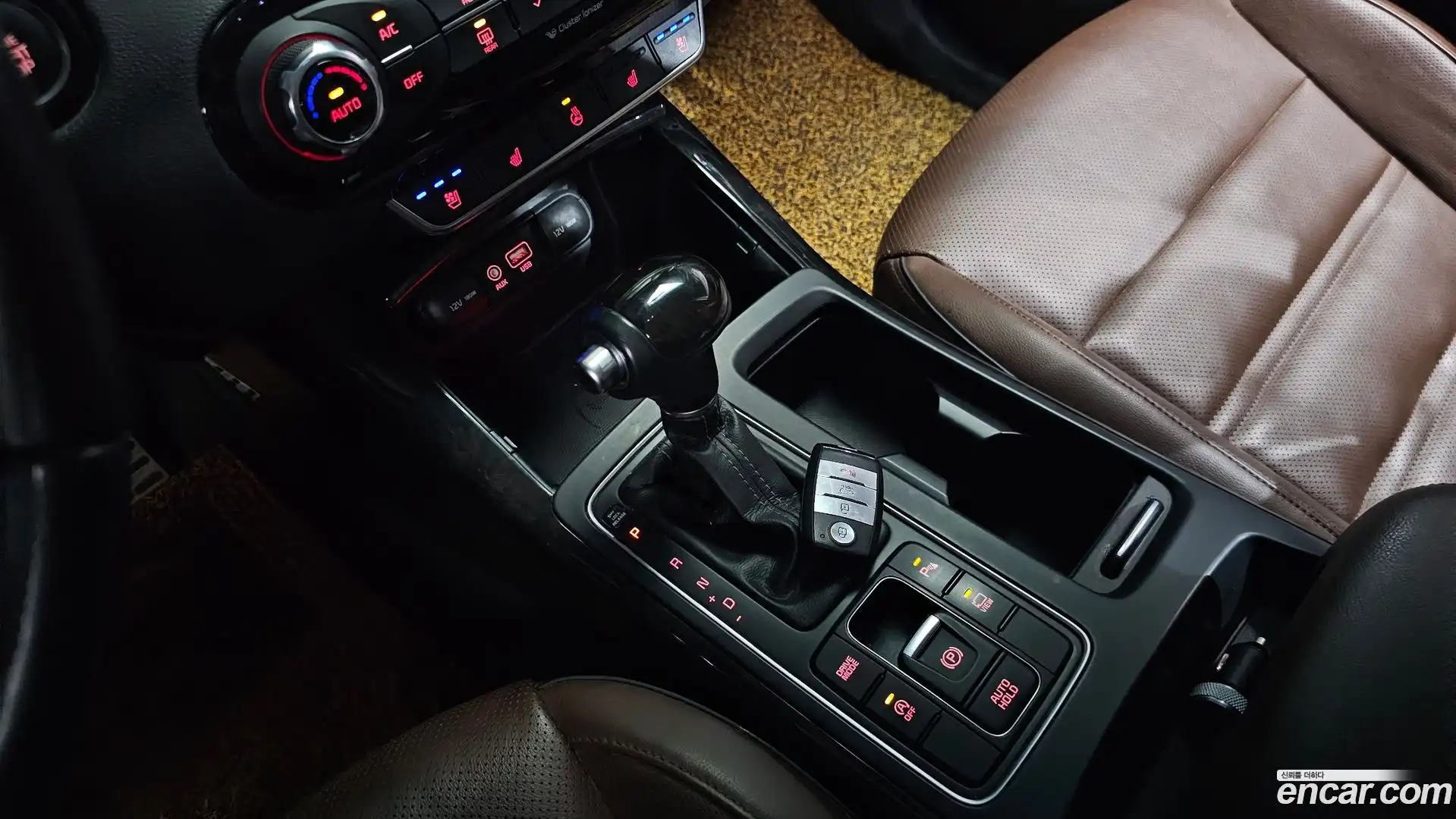 Sorento Kia 2017.6-INNER-009