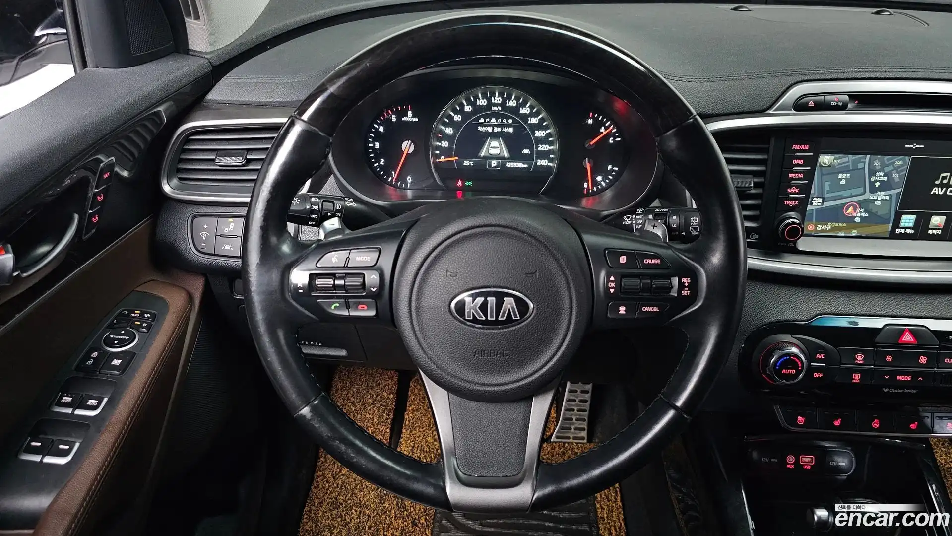 Sorento Kia 2017.6-OPTION-017