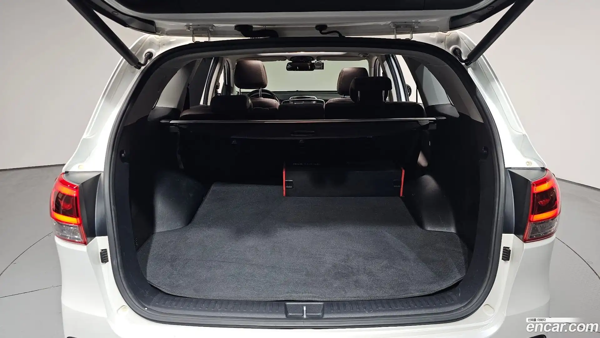 Sorento Kia 2017.6-OPTION-024
