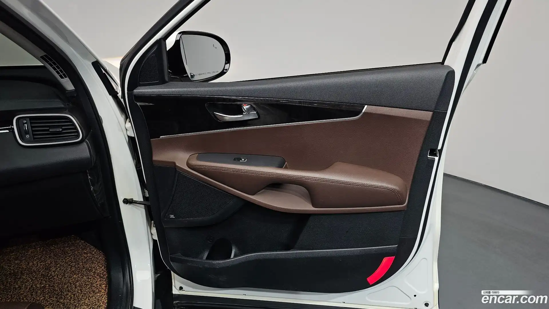 Sorento Kia 2017.6-INNER-034