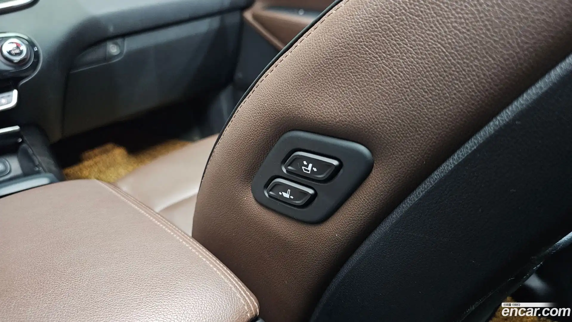 Sorento Kia 2017.6-OPTION-043