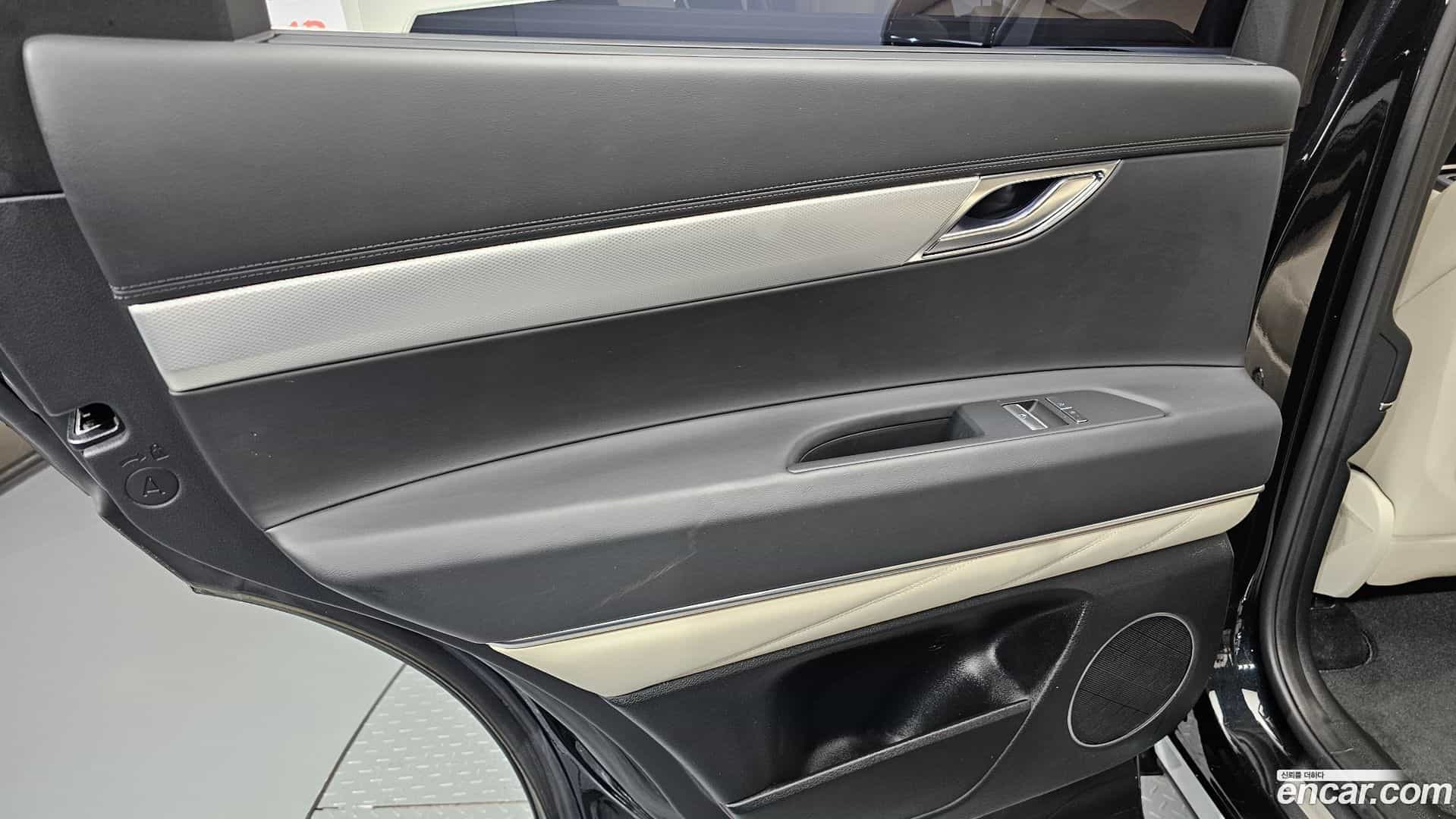 GV80 Genesis 2023.6-INNER-035