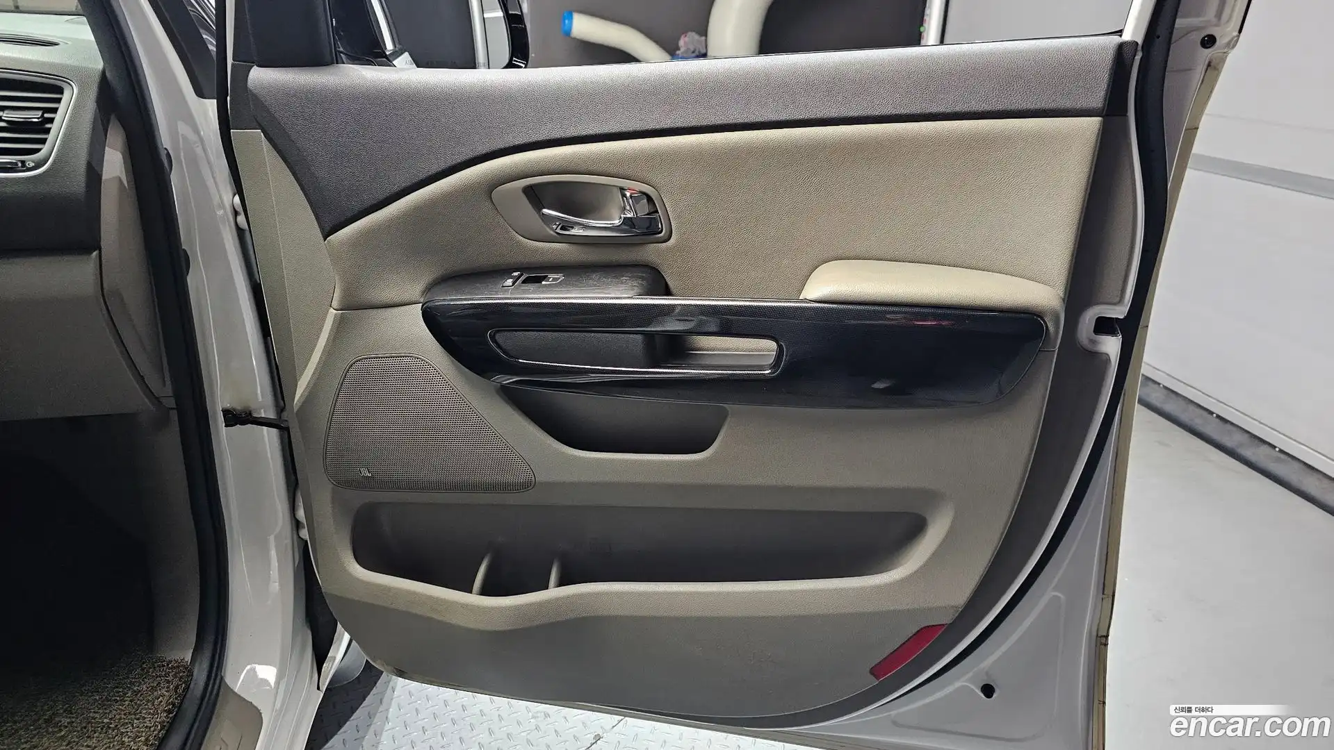 Canival Kia 2017.8-INNER-035