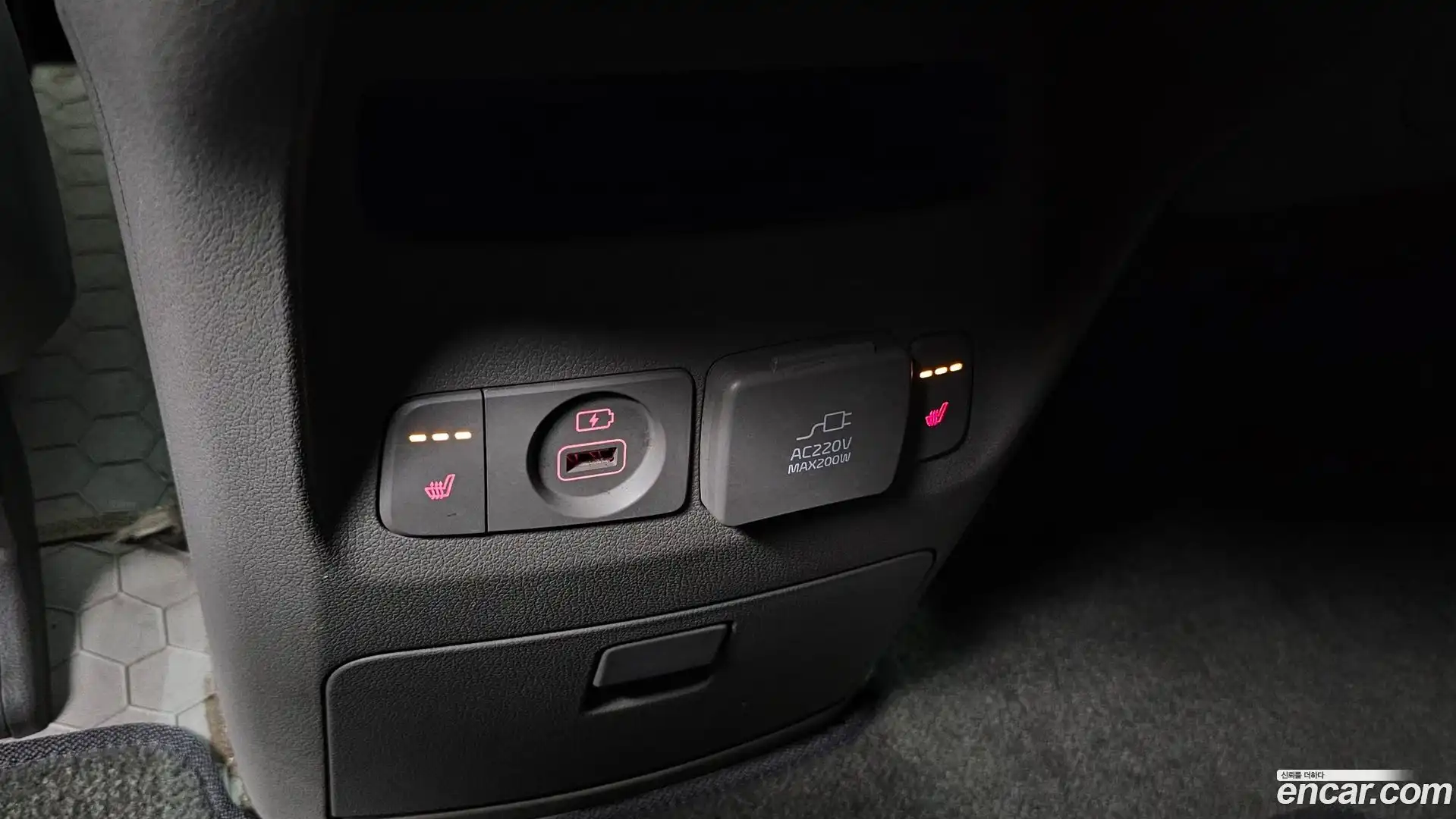 Canival Kia 2017.8-OPTION-041