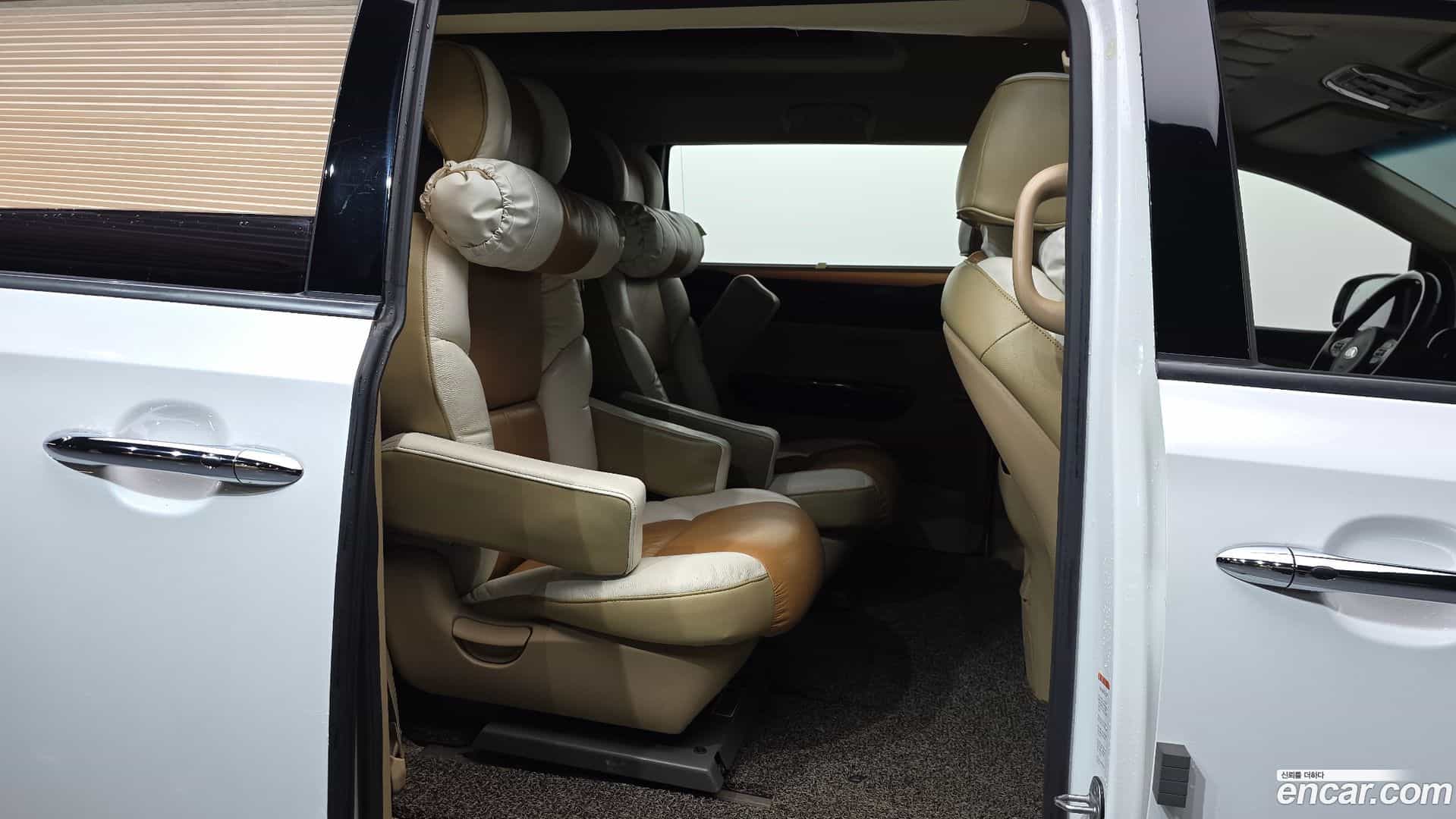 Canival Kia 2016.8-OPTION-016