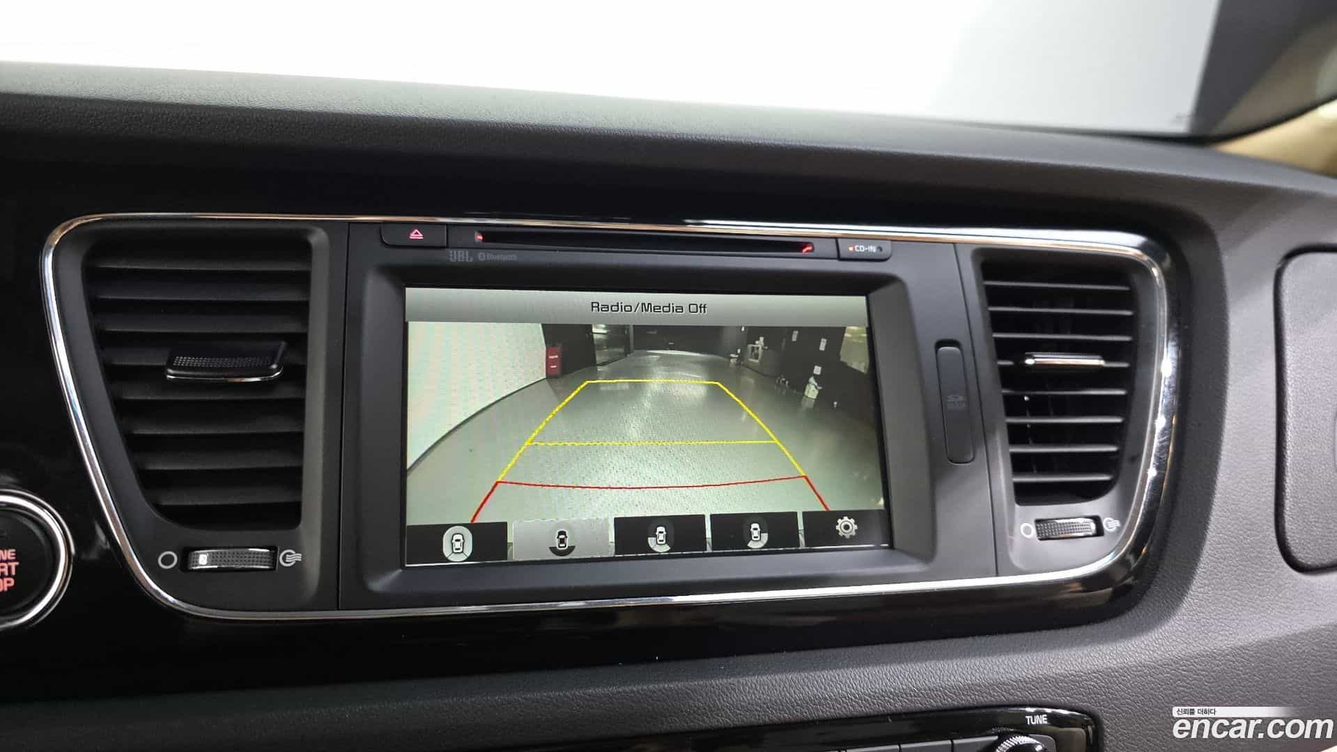 Canival Kia 2016.8-OPTION-019
