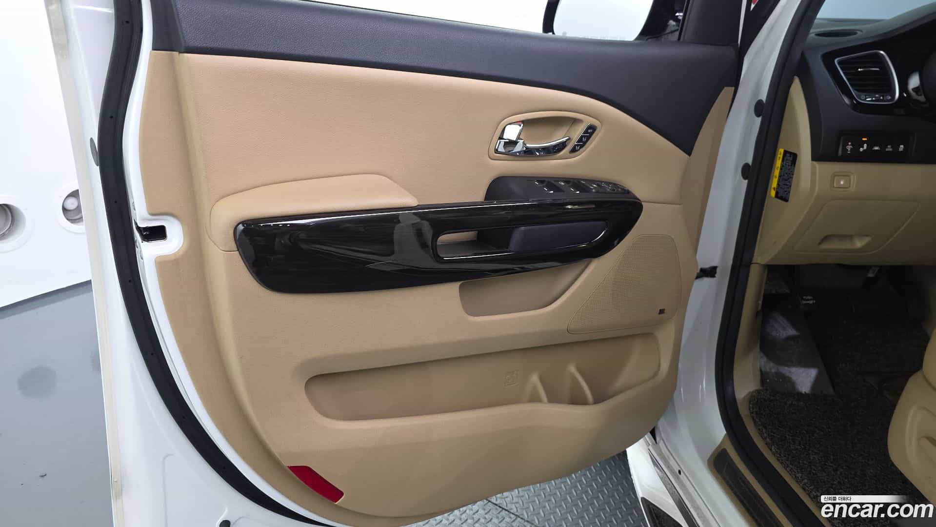 Canival Kia 2016.8-INNER-034