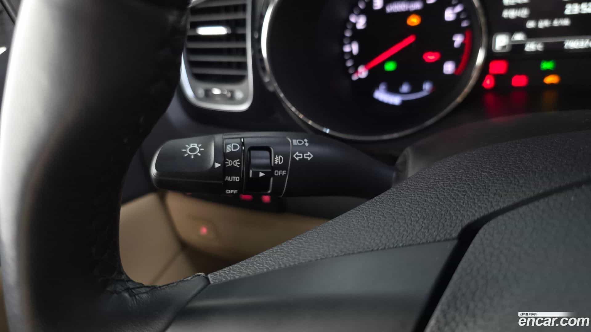 Canival Kia 2016.8-OPTION-044