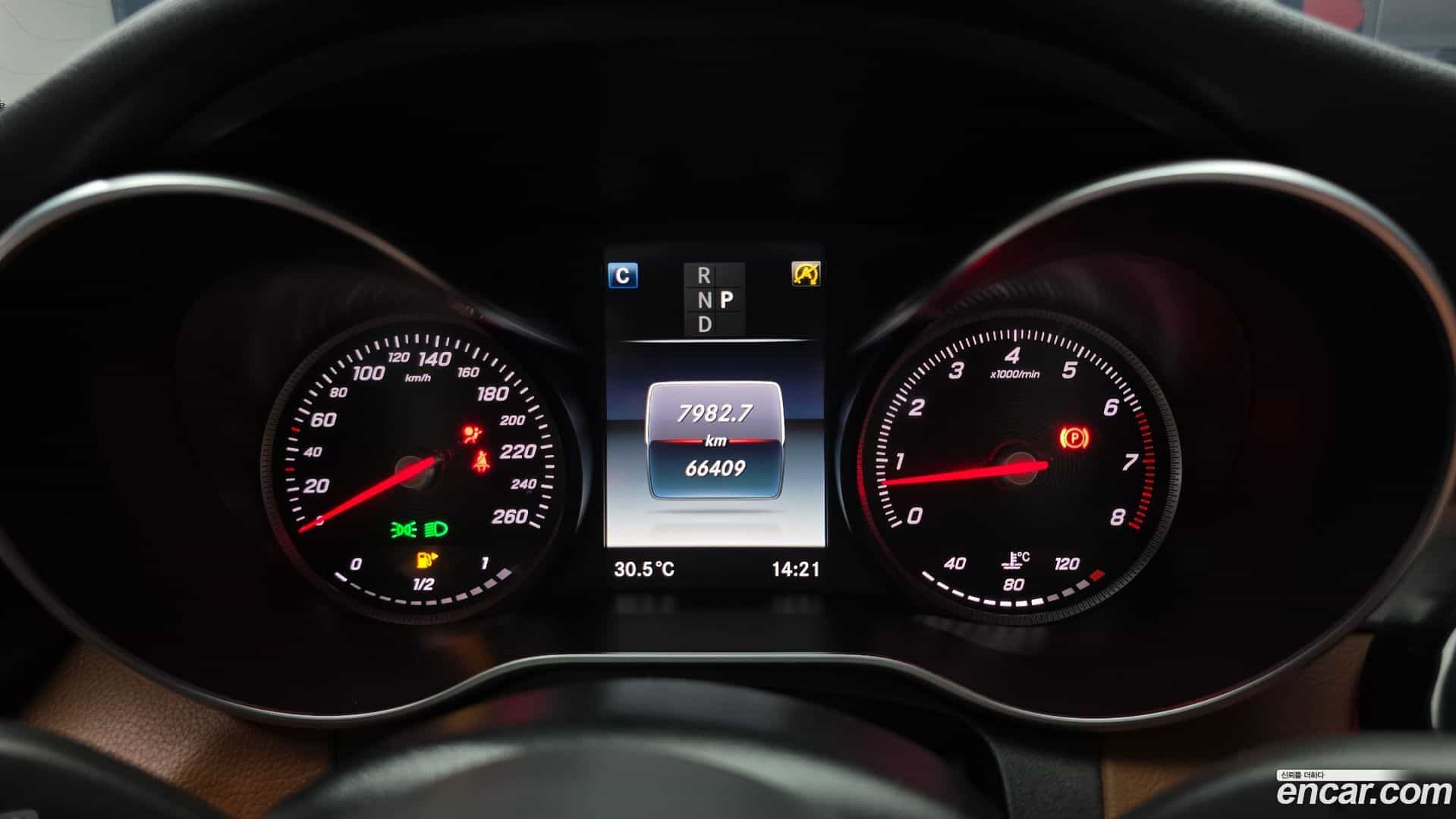 C-Class Mercedes-Benz 2017.8-INNER-008