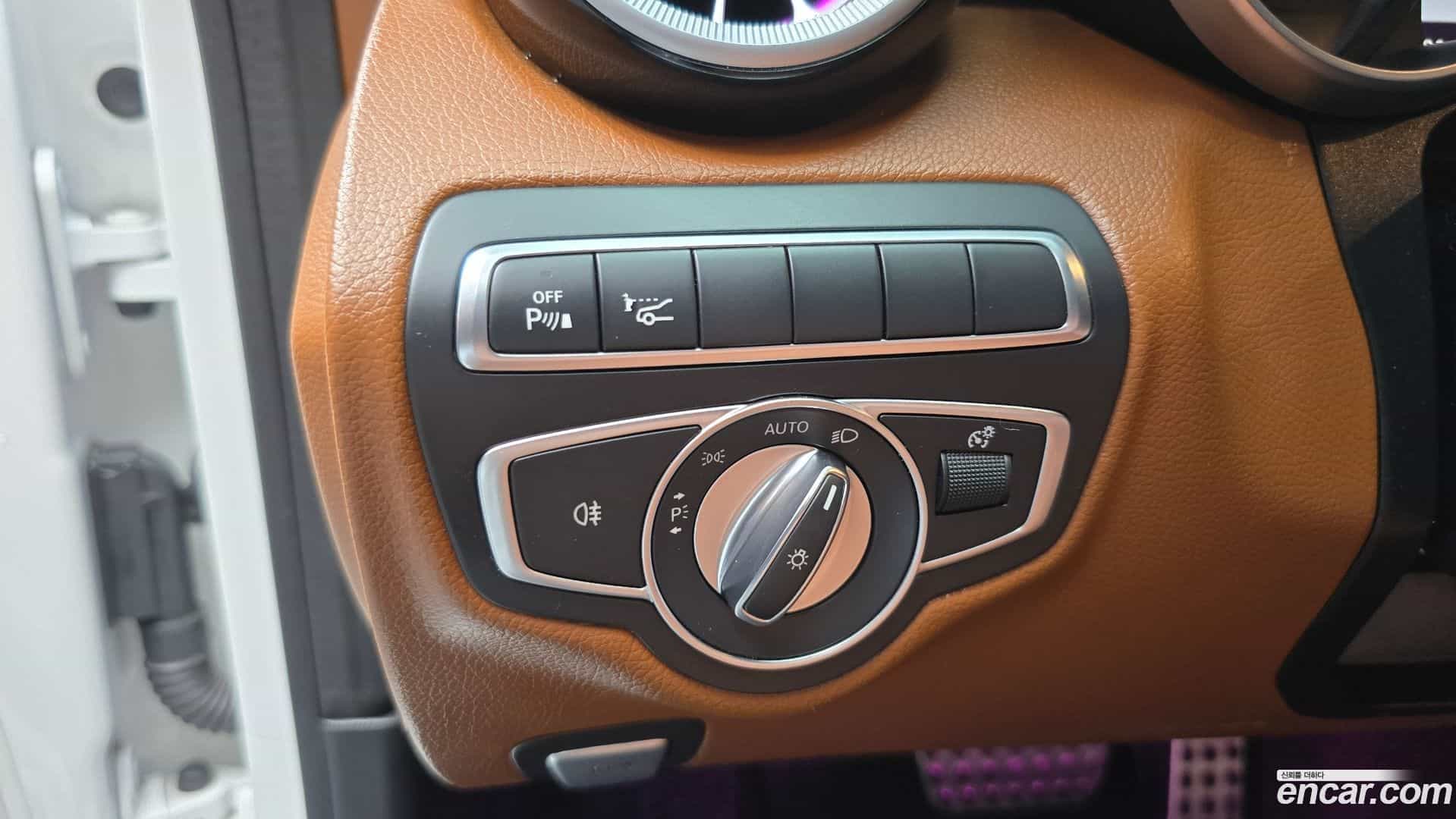 C-Class Mercedes-Benz 2017.8-OPTION-020
