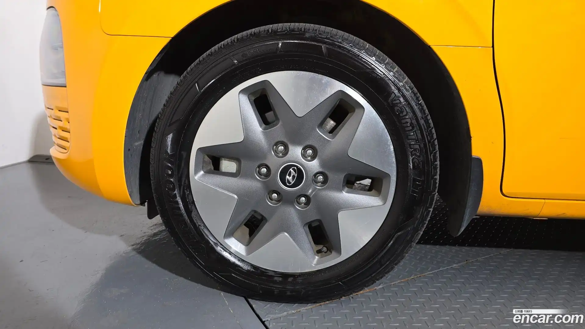 Staria Hyundai 2022.7-OUTER-005
