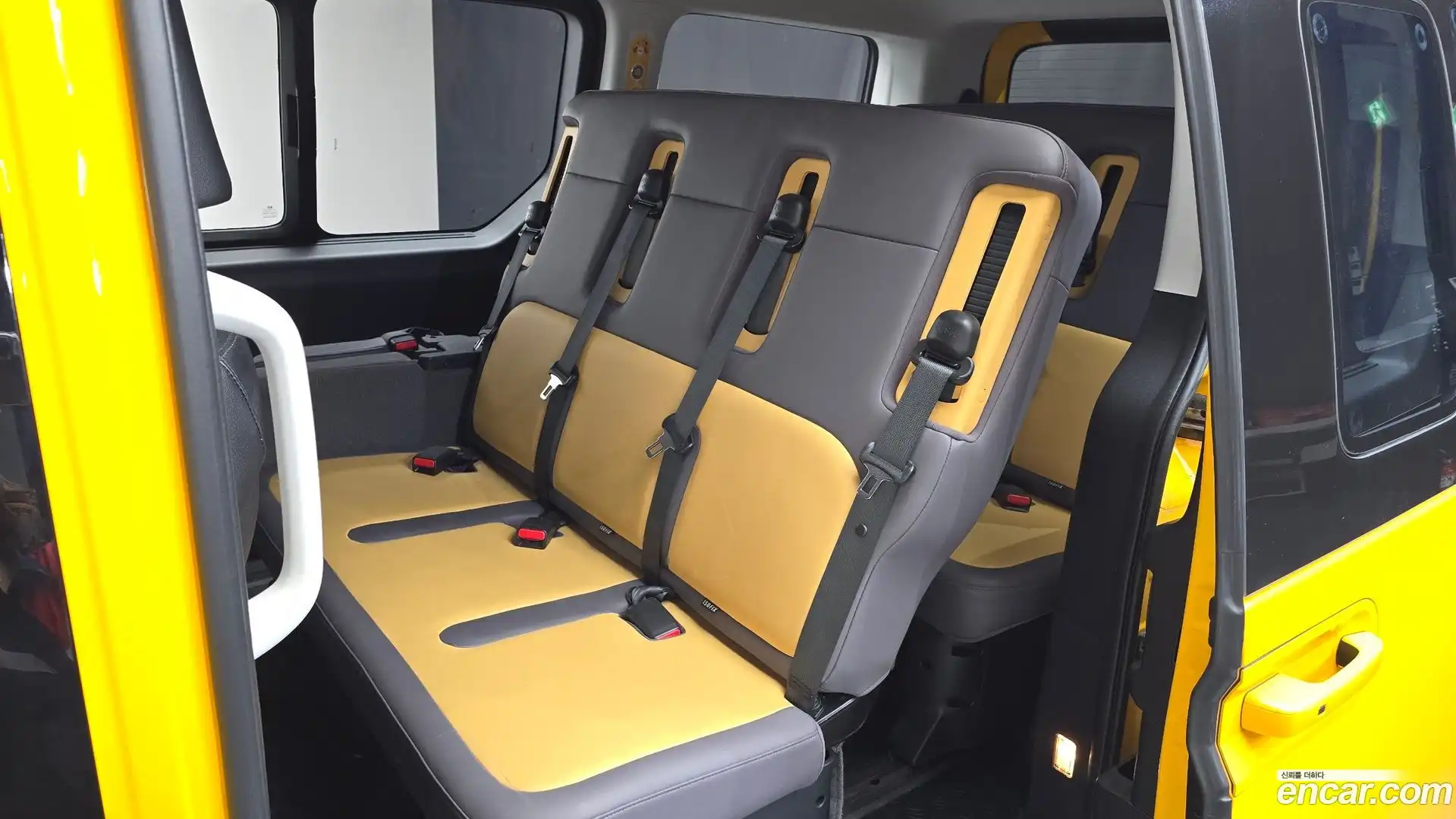 Staria Hyundai 2022.7-OPTION-015