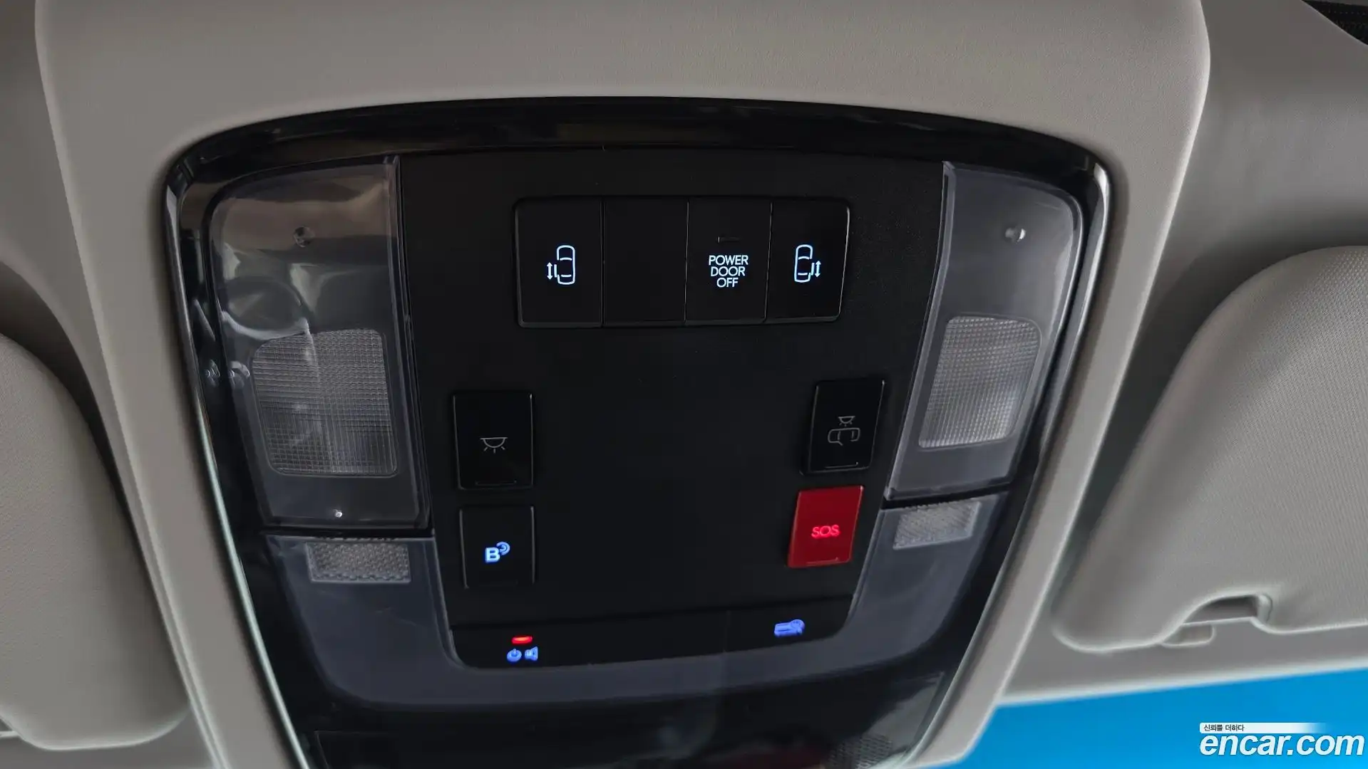 Staria Hyundai 2022.7-OPTION-020