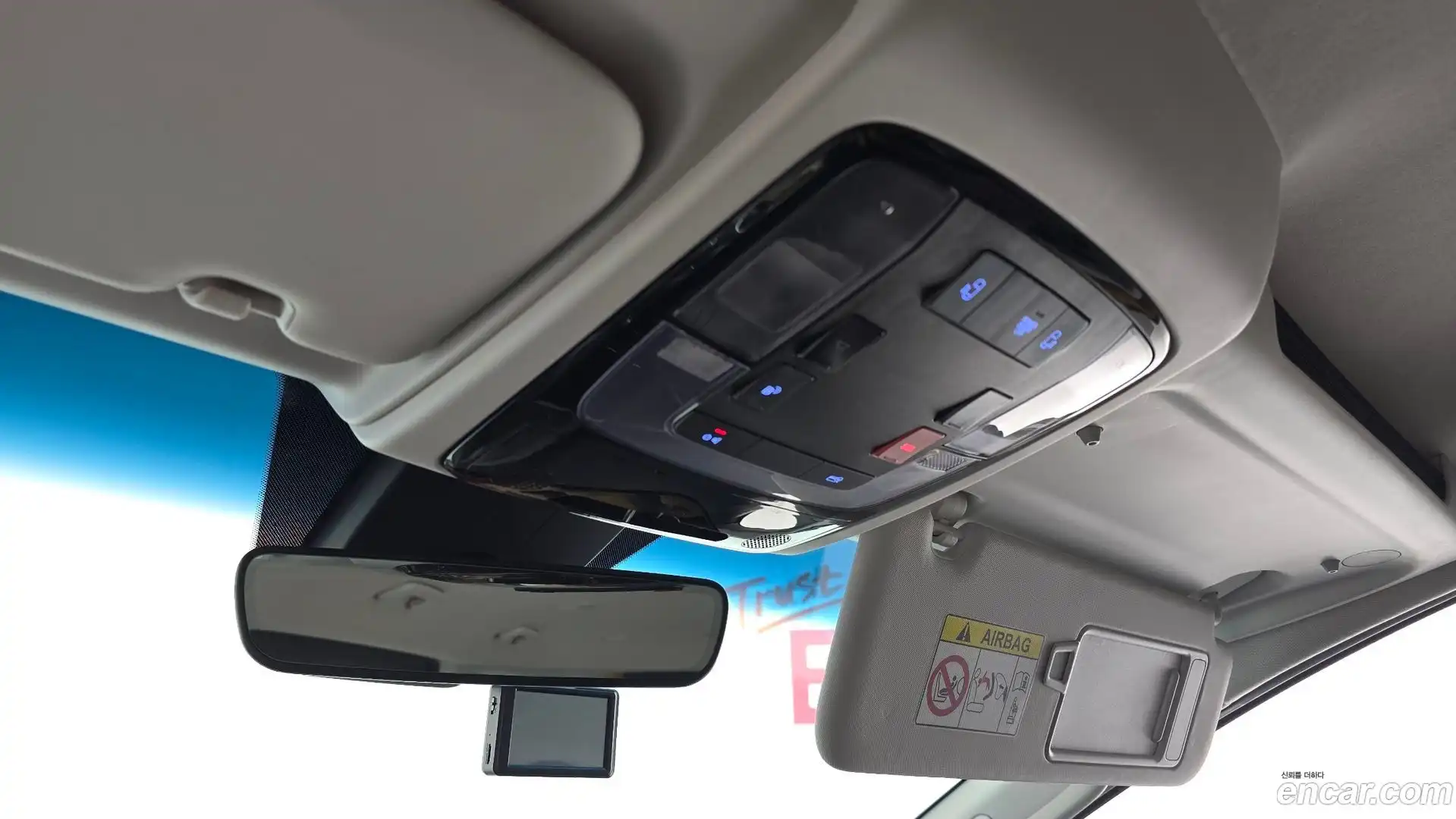 Staria Hyundai 2022.7-OPTION-040