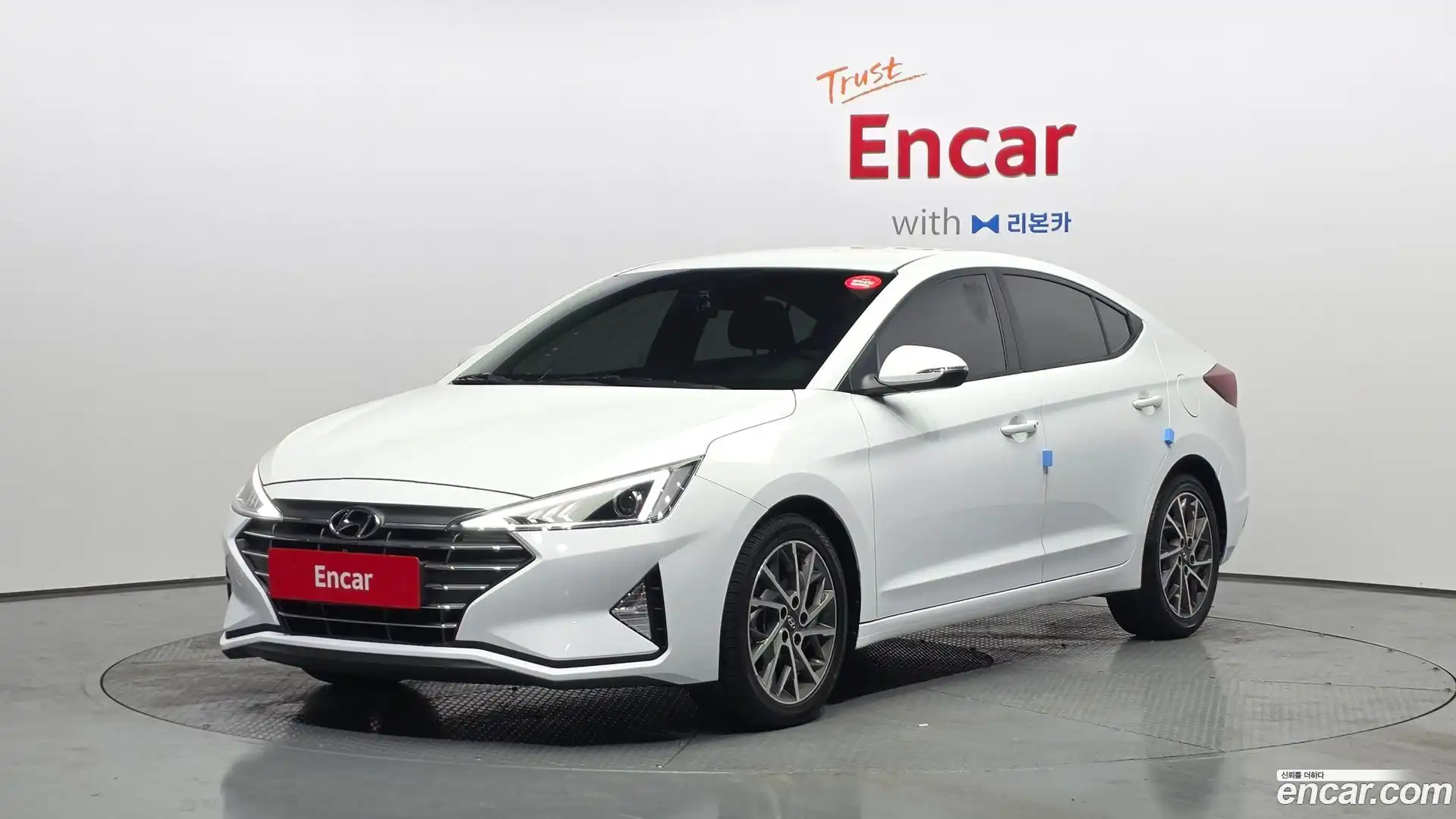 AVANTE Hyundai 2019.11-OUTER-001