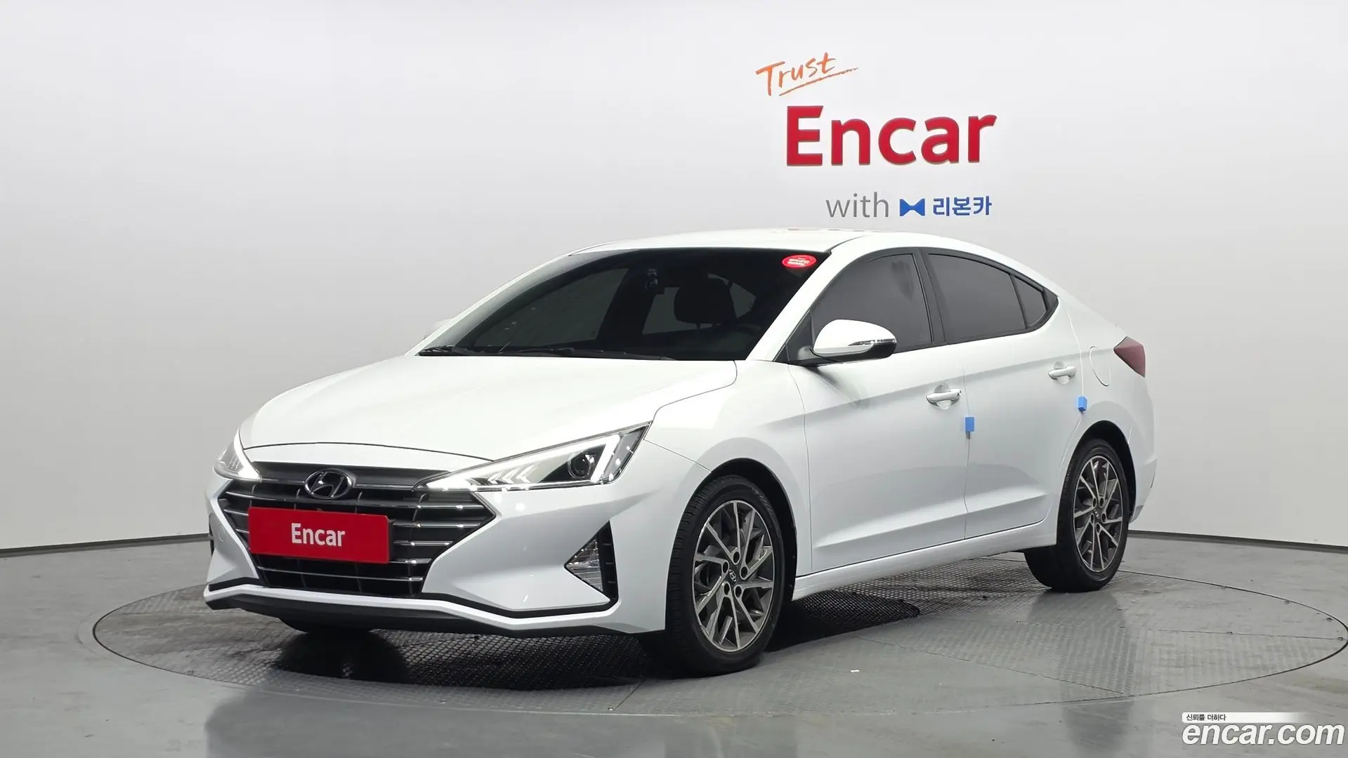 Main__Slider__Photo:AVANTE Hyundai 2019.11-0