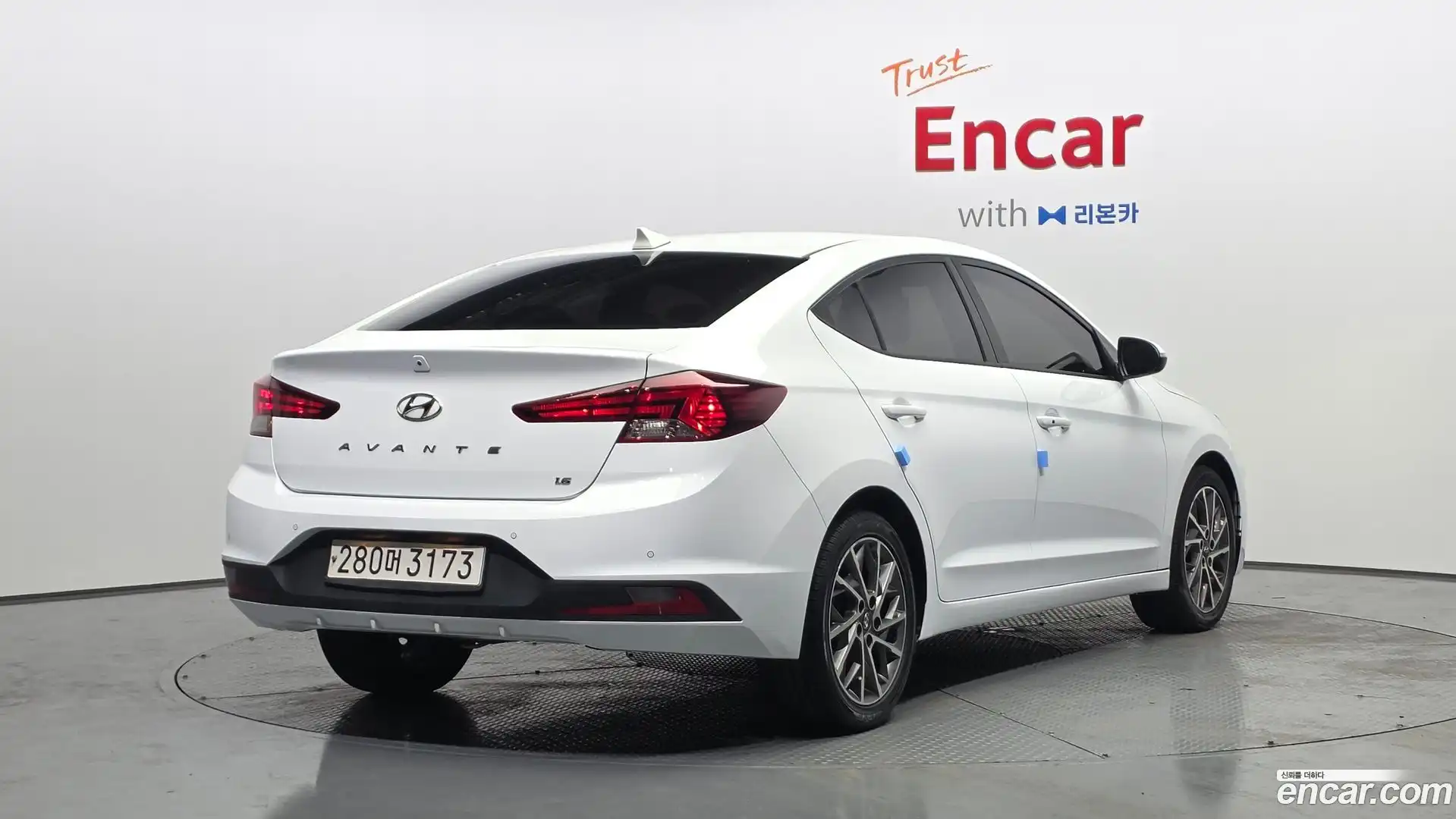 AVANTE Hyundai 2019.11-OUTER-002