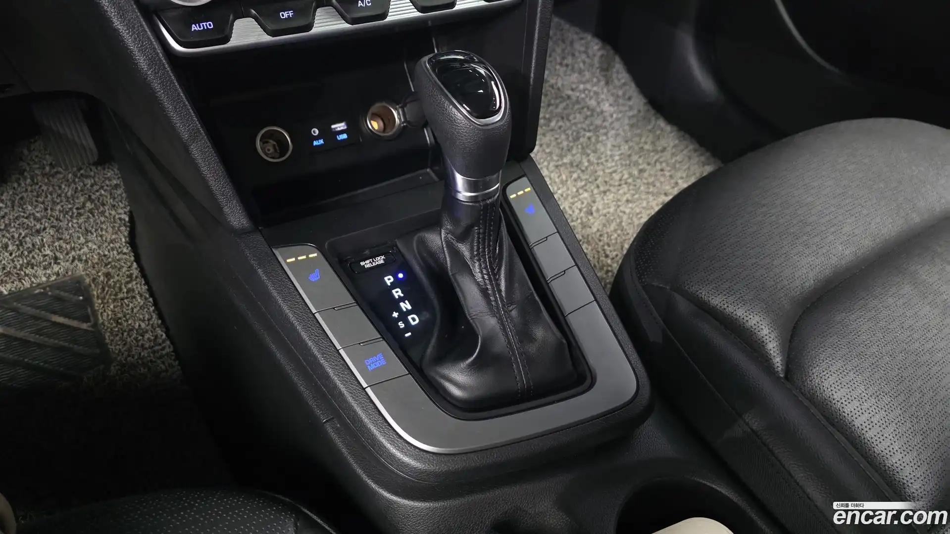AVANTE Hyundai 2019.11-INNER-009