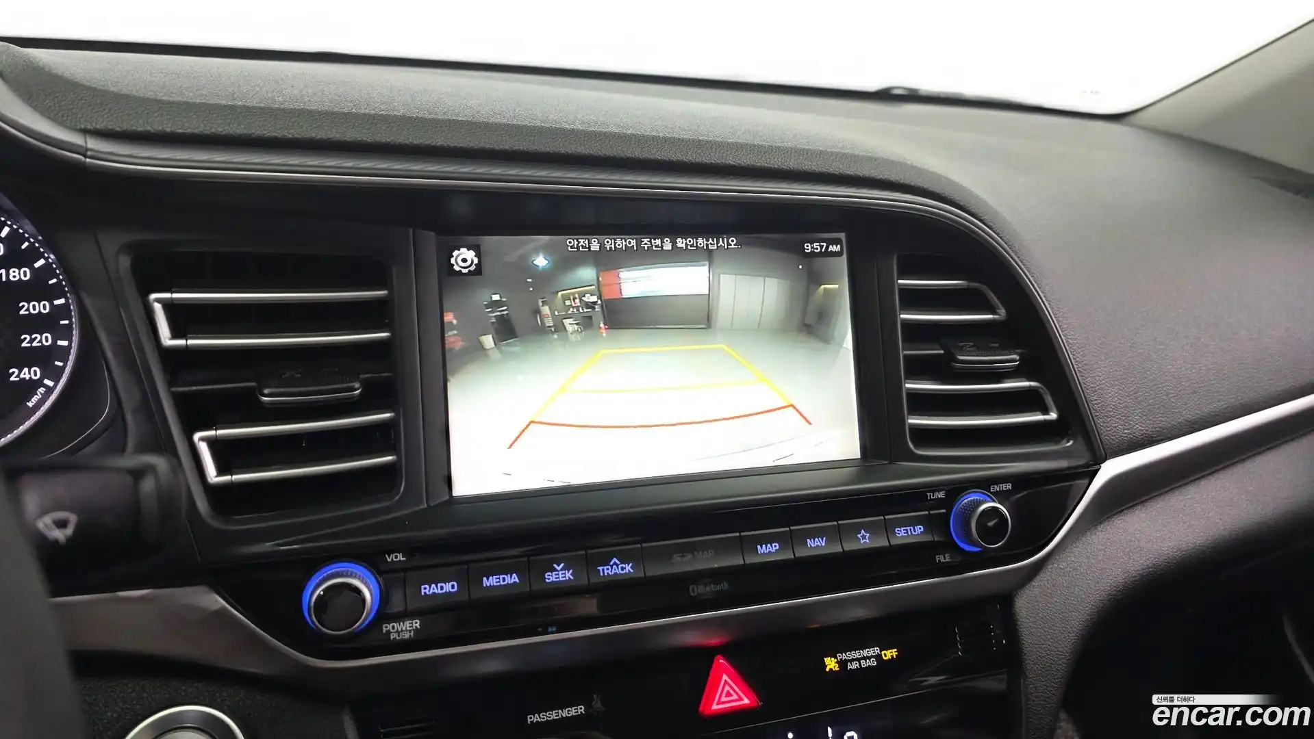 AVANTE Hyundai 2019.11-OPTION-018