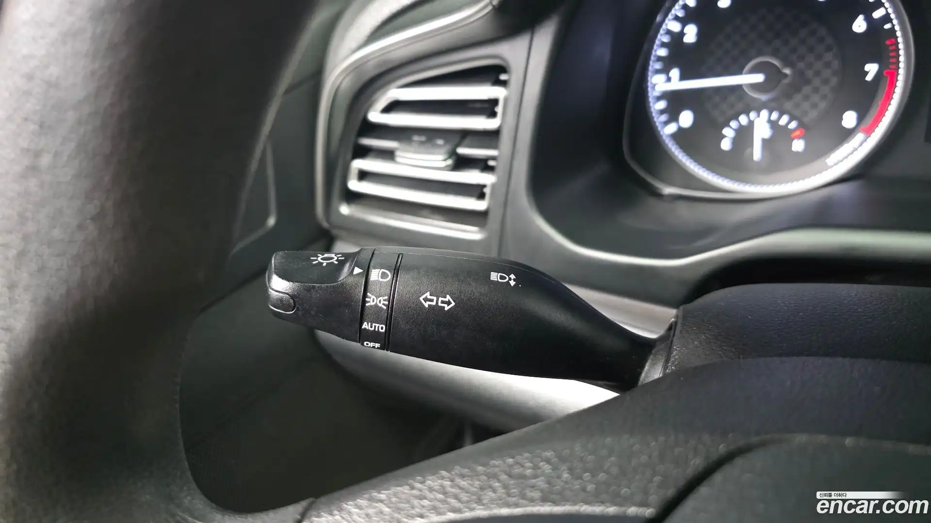 AVANTE Hyundai 2019.11-OPTION-020