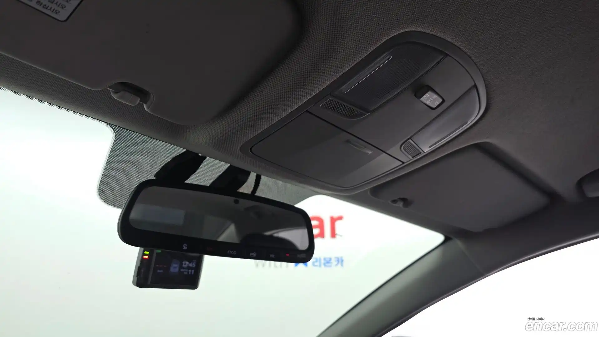 AVANTE Hyundai 2019.11-OPTION-021